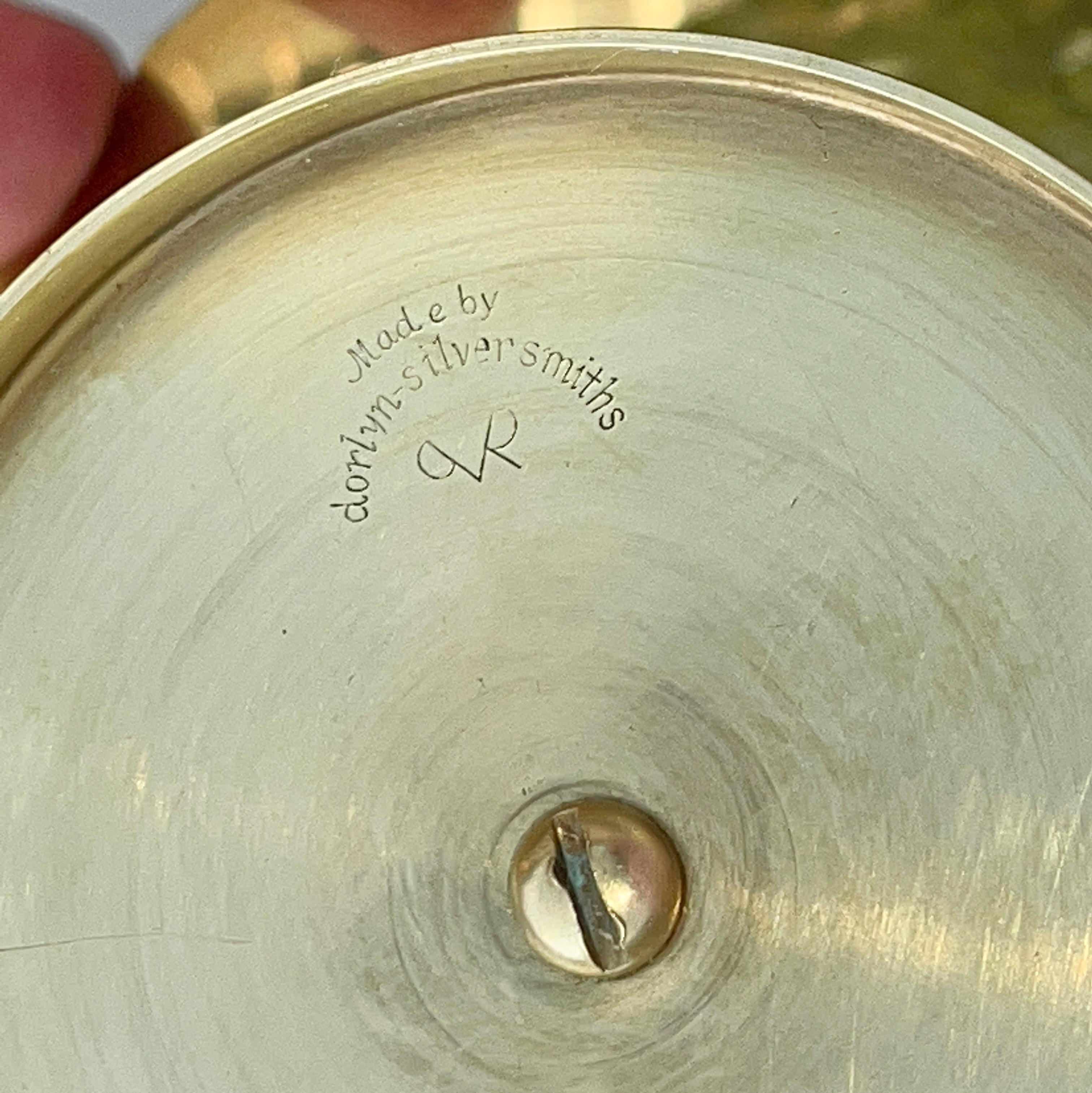 Taza aus Messing von Tommi Parzinger für Dorlyn Silversmiths (Mitte des 20. Jahrhunderts) im Angebot