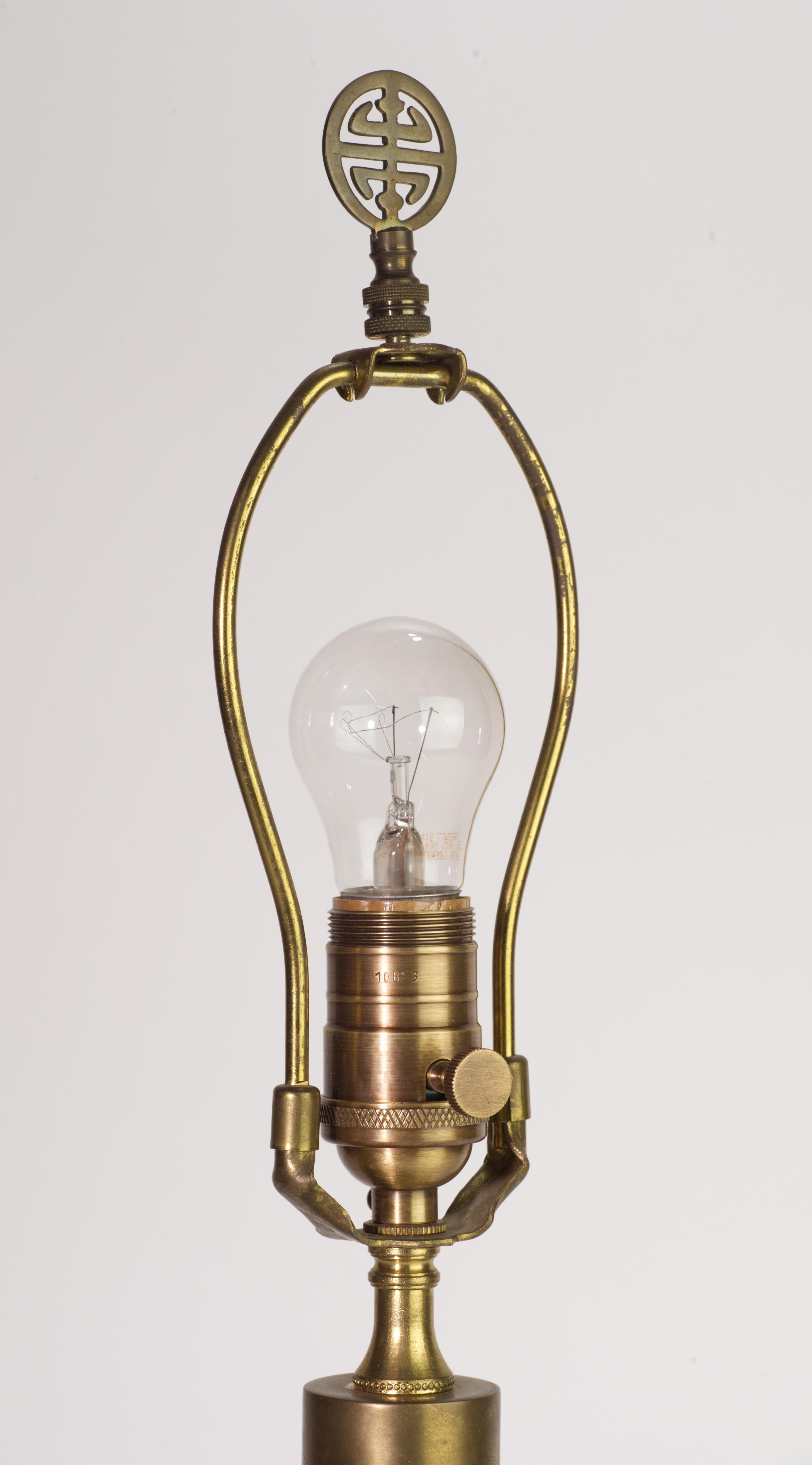 Fait main Lampe de table d'appoint en laiton, Vintage 1960s en vente