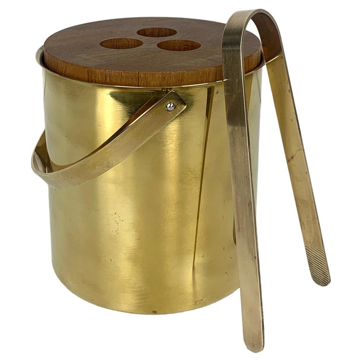 Brass / Teak Ice Bucket & Ice Tong by Arne Jacobsen for Stelton, Brassware 1960s For Sale