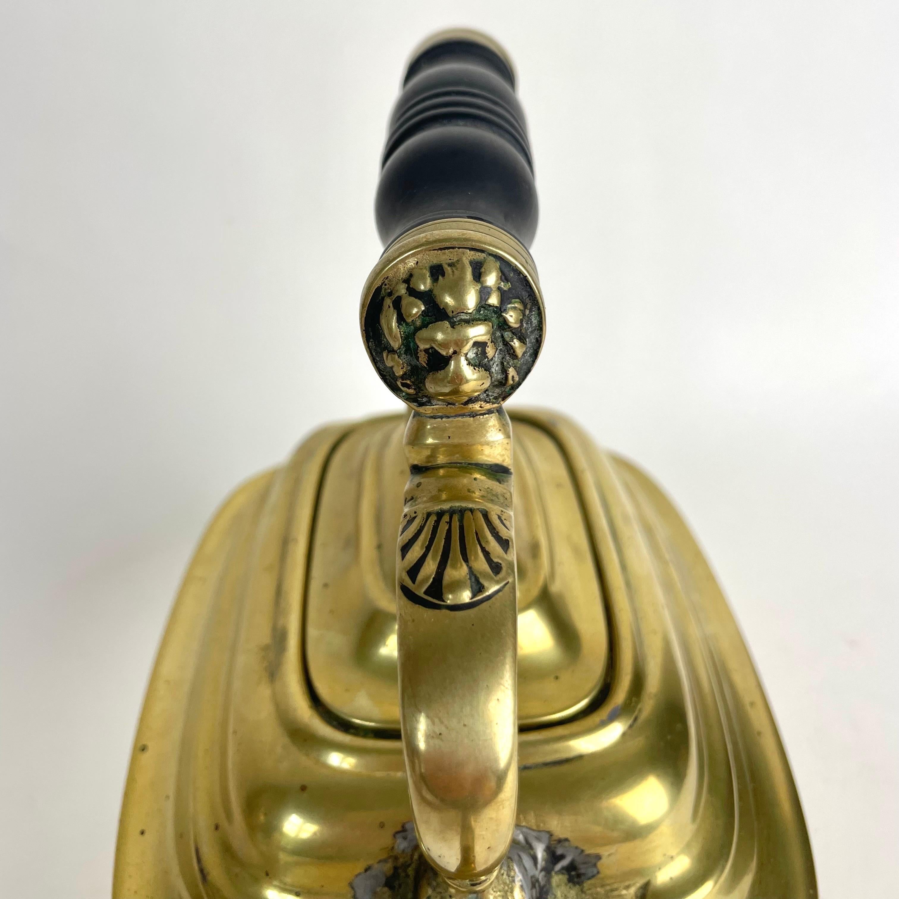 Bois Théière Regency anglaise des années 1820 en vente