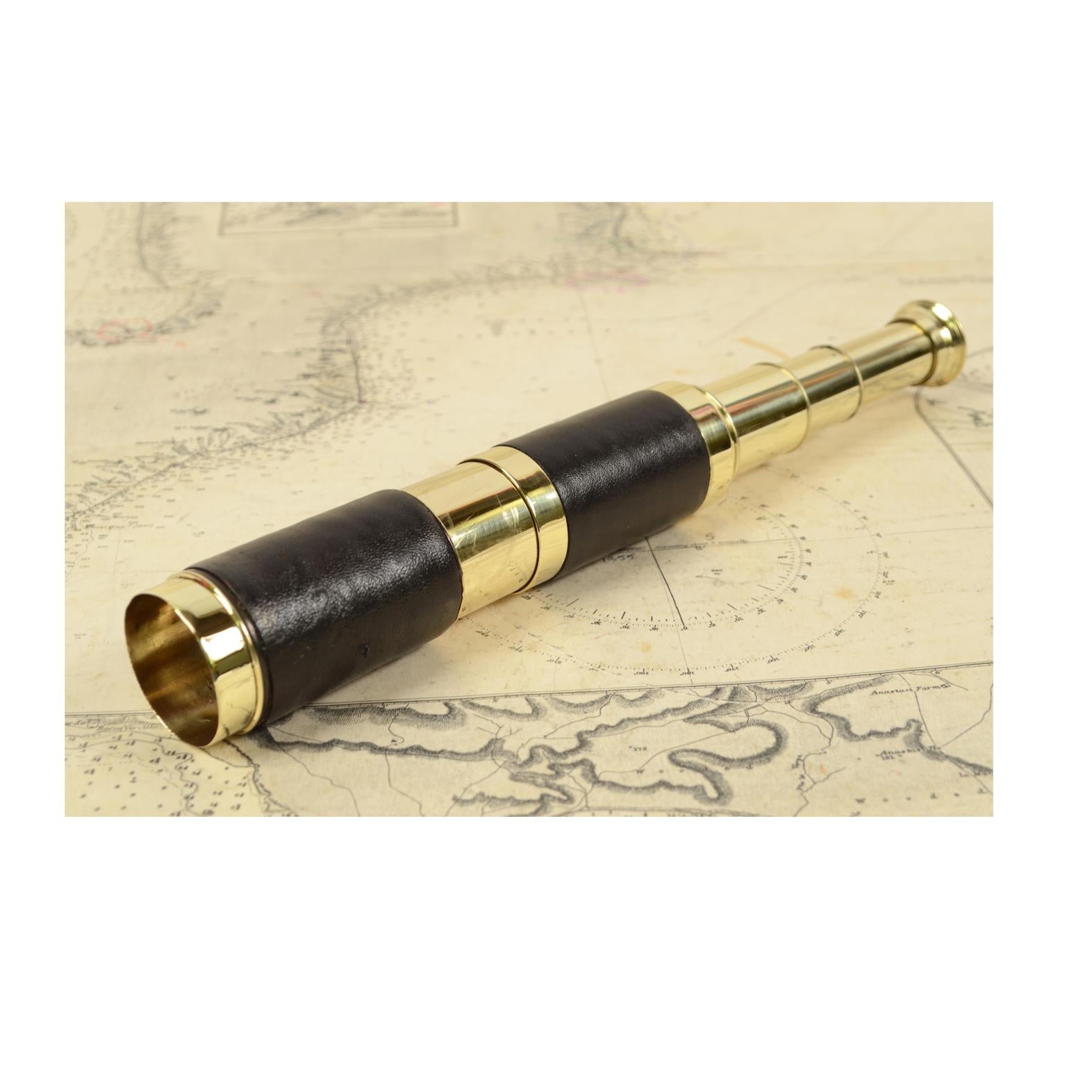 Brass Telescope French Manufacture of the Second Half of the 19th Century In Good Condition In Milan, IT