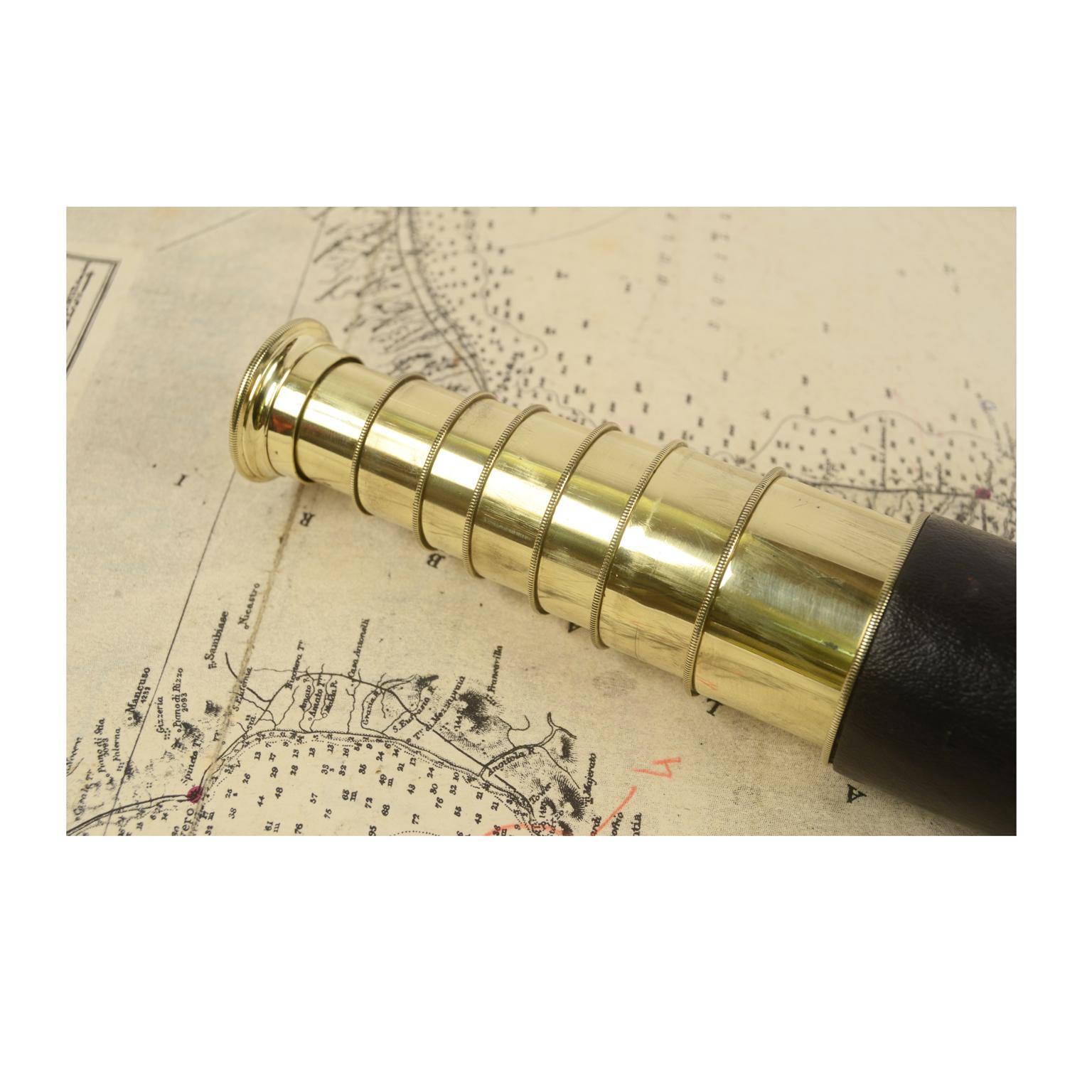Mid-19th Century Brass Telescope with Leather Handle, UK, Second Half of the 19th Century