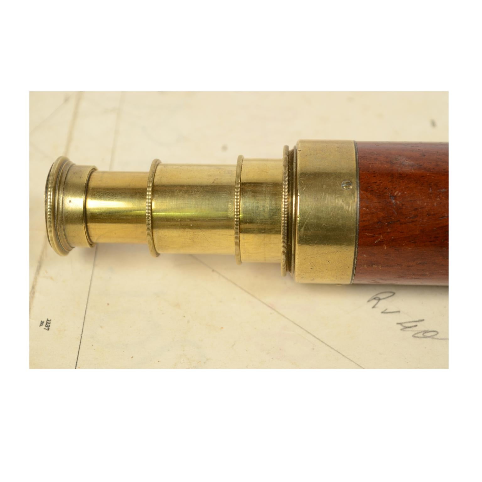 Brass Telescope with Mahogany Wooden Handle Made in UK in circa 1840 6