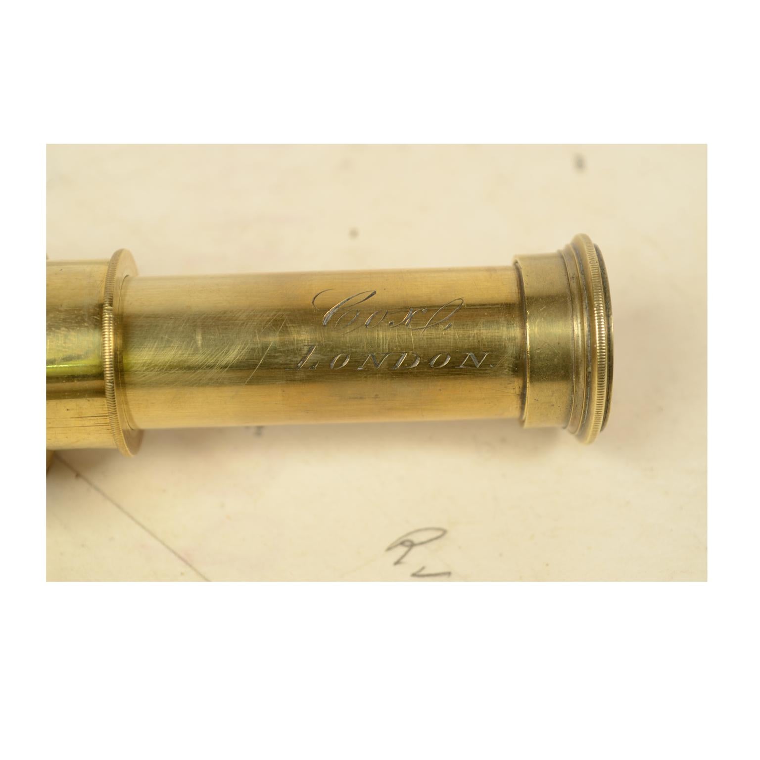 Brass Telescope with Mahogany Wooden Handle Made in UK in circa 1840 9