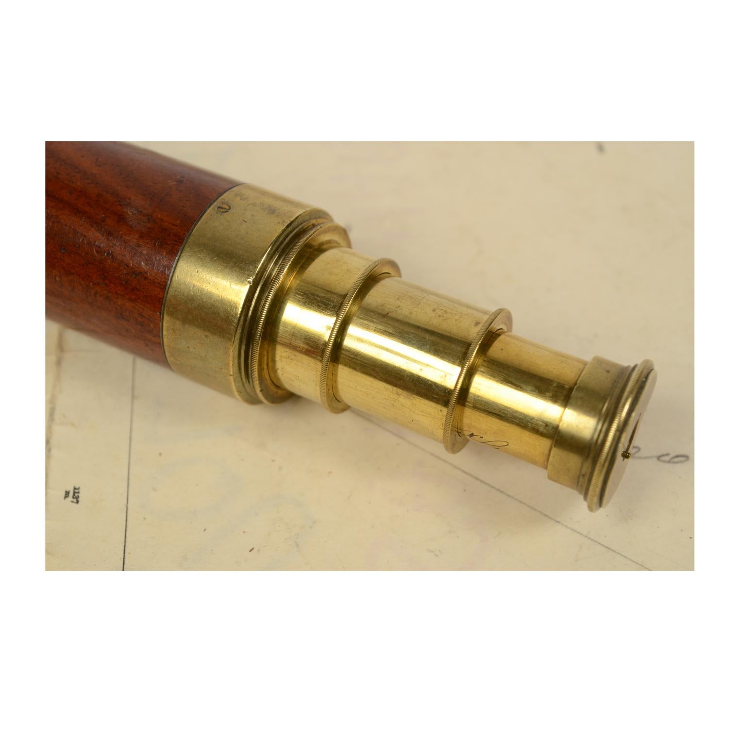 Brass Telescope with Mahogany Wooden Handle Made in UK in circa 1840 4