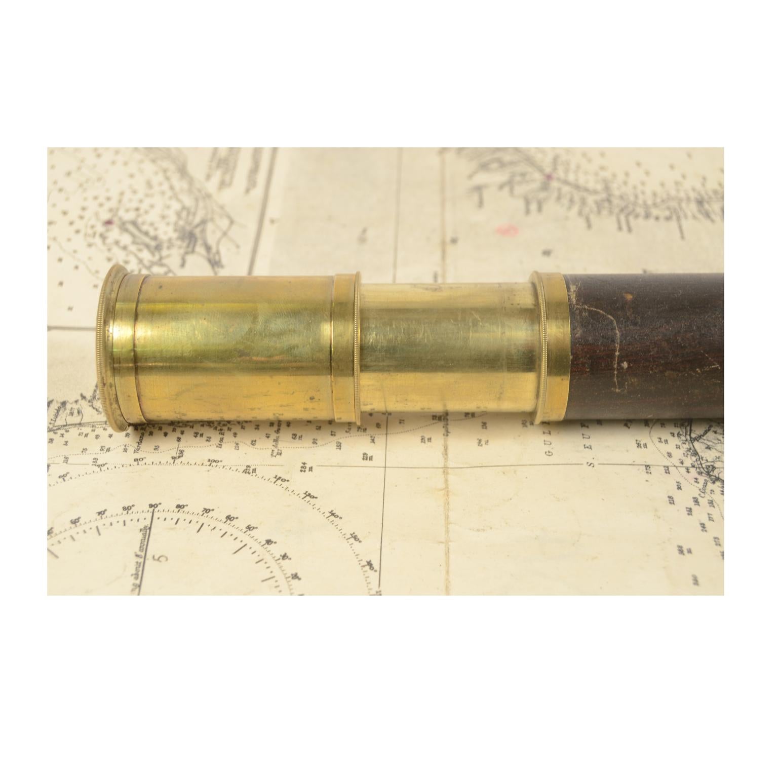Brass Telescope with Painted Handle, UK, Early 20th Century 3