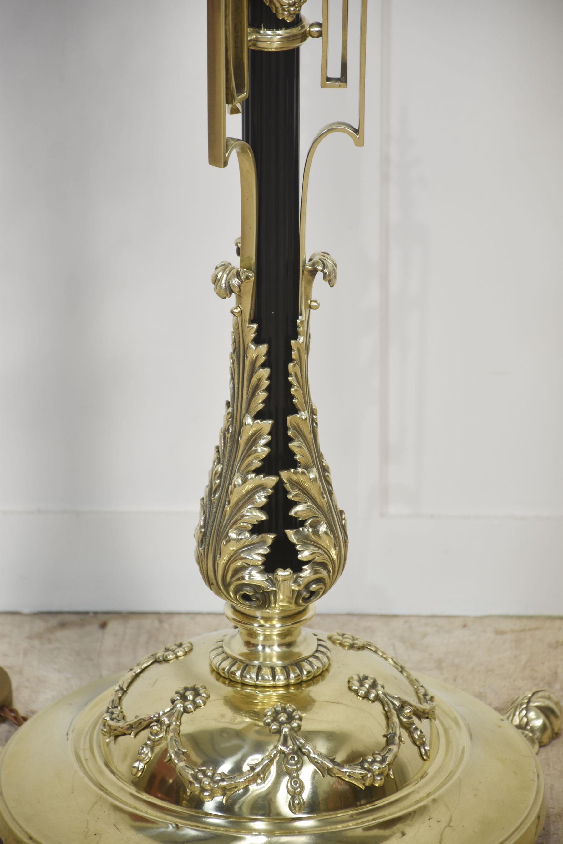 Ottone Lampada telescopica standard in ottone in vendita