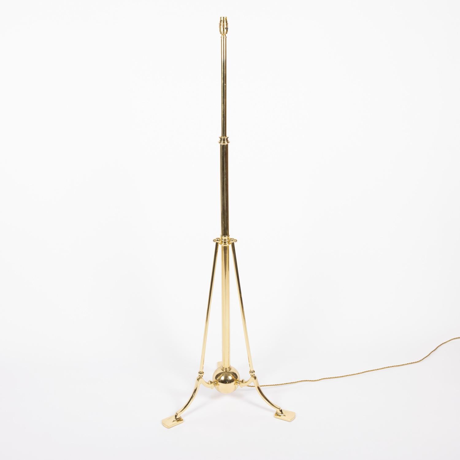 English Brass Telescopic Standard Lamp in the Manner of Benson For Sale