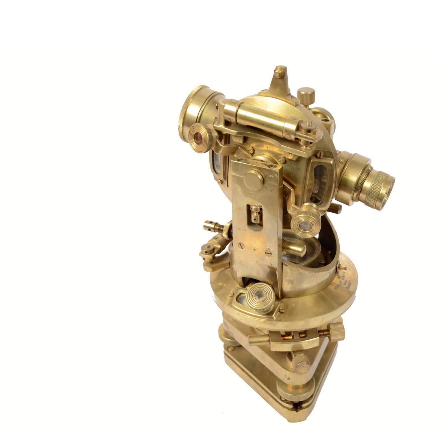 Antique brass theodolite signed Stanley London n. 4207, 1940s. Measures: Height cm 28, width cm 15. Good condition. A theodolite is an antique topographic instruments used for terrestrial observations for measure horizontal and vertical angles. This