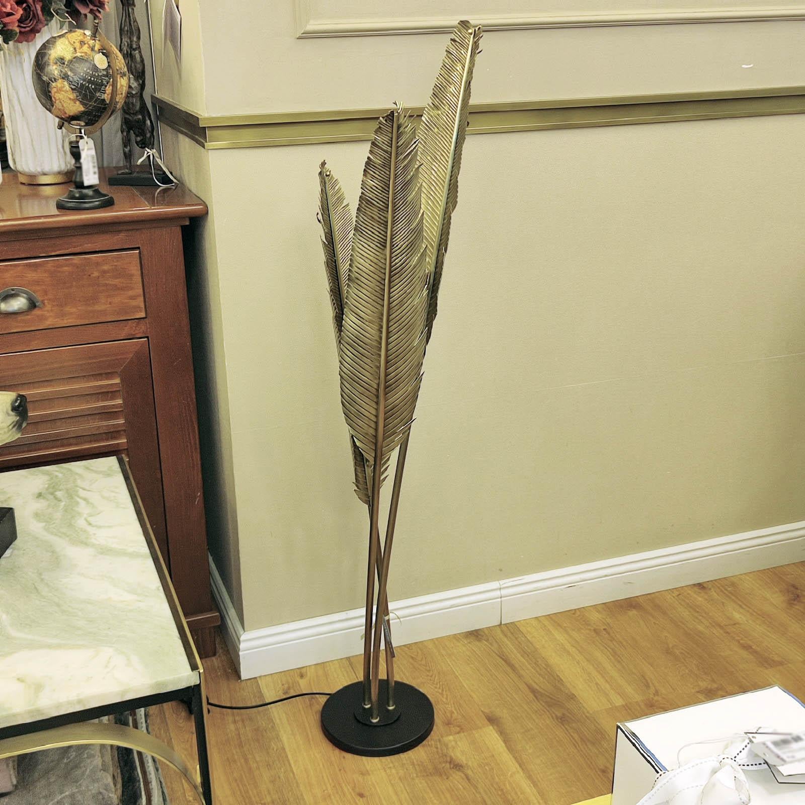 Modern Brass Three Leaves Floor Lamp in the Manner of Maison Jansen For Sale