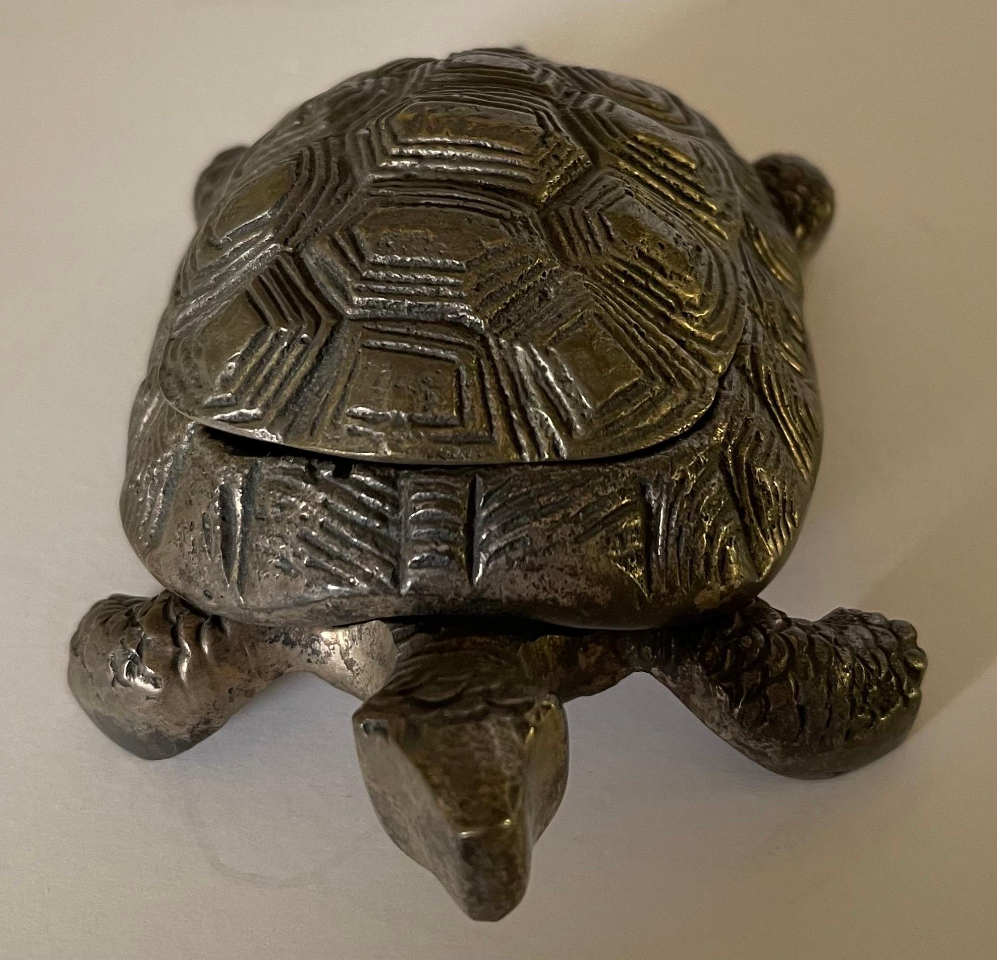 Brass Three Tier Turtle Heavy Box In Good Condition For Sale In Stamford, CT