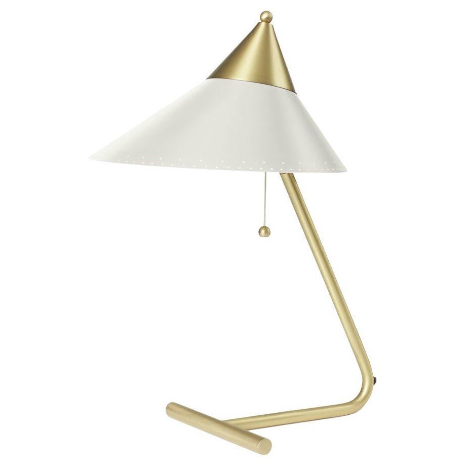 Lampada da tavolo in ottone bianco caldo di Warm Nordic