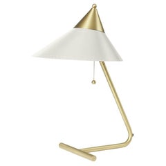 Lampada da tavolo in ottone bianco caldo di Warm Nordic