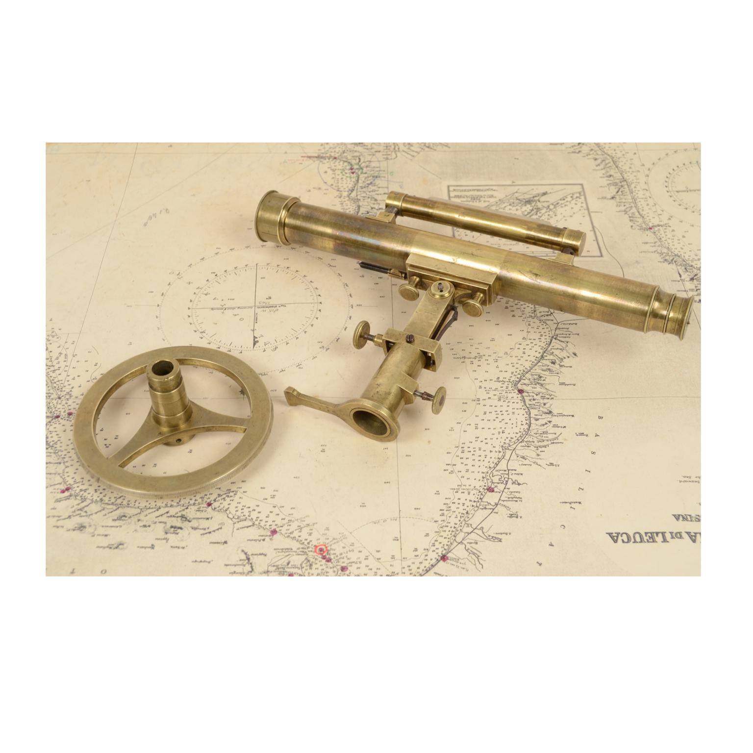 Early 19th Century 1805 Milan Brass Topographic Level signed Pasquale Cittelli with its Walnut Box