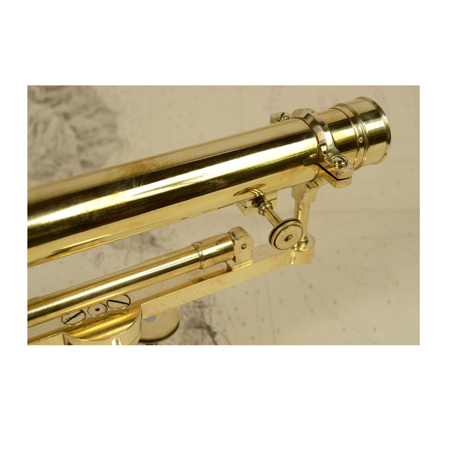Mid-19th Century UK  1870 Brass Topographic Level, Antique Surveyor Measurement Instrument  For Sale