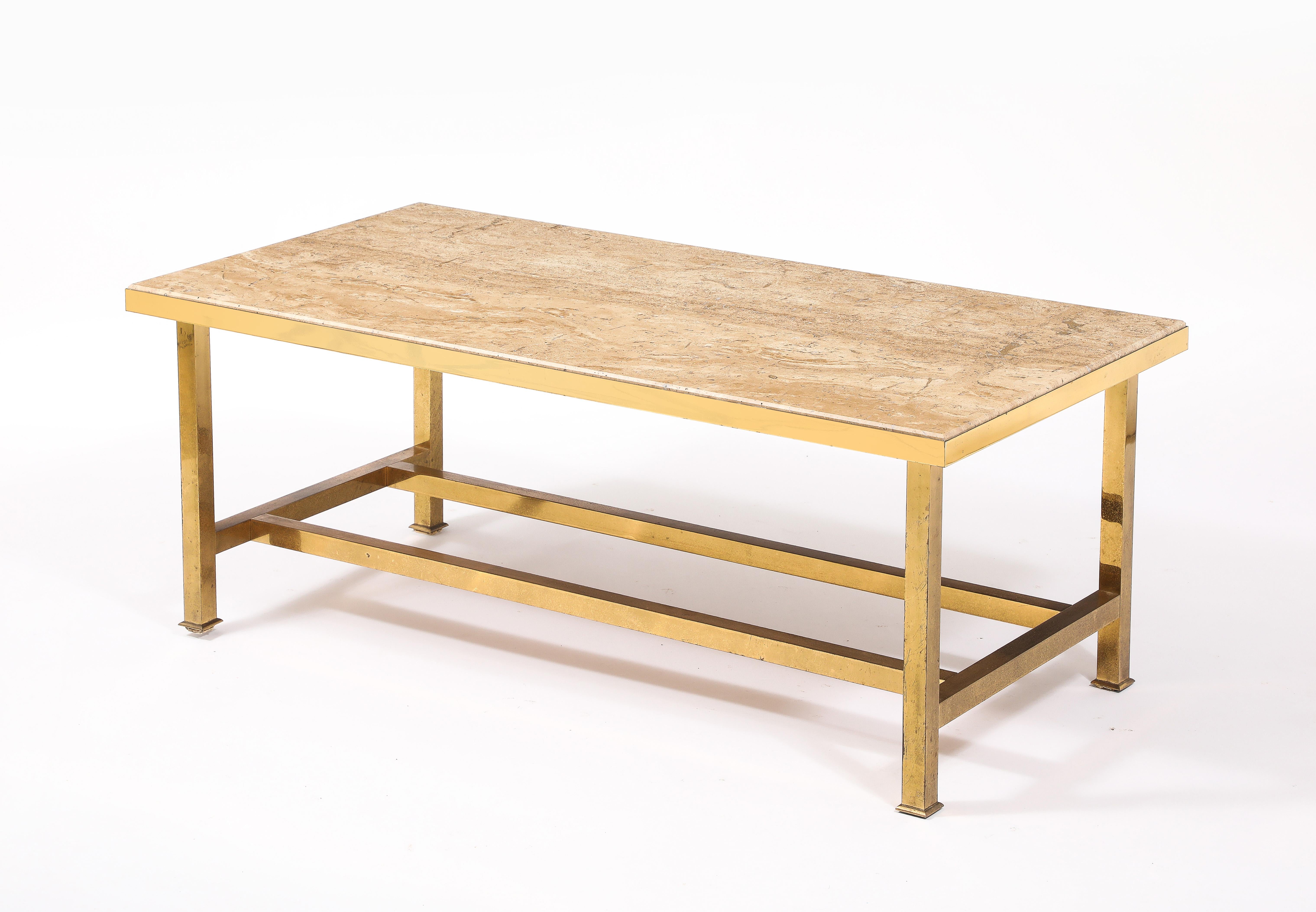 Laiton Table basse en laiton et travertin, France, années 1960 en vente