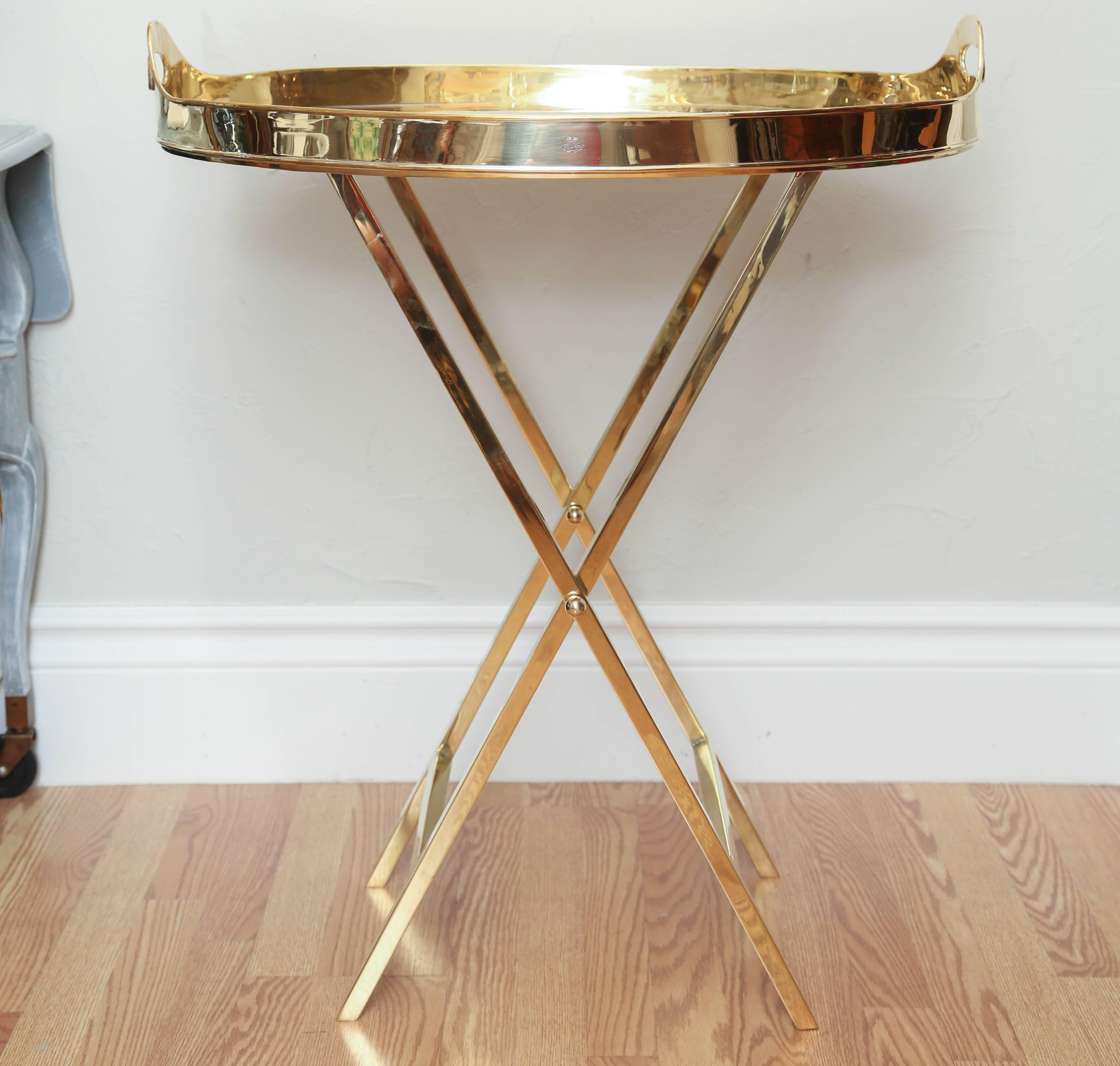 Brass Tray on Stand In Good Condition In West Palm Beach, FL