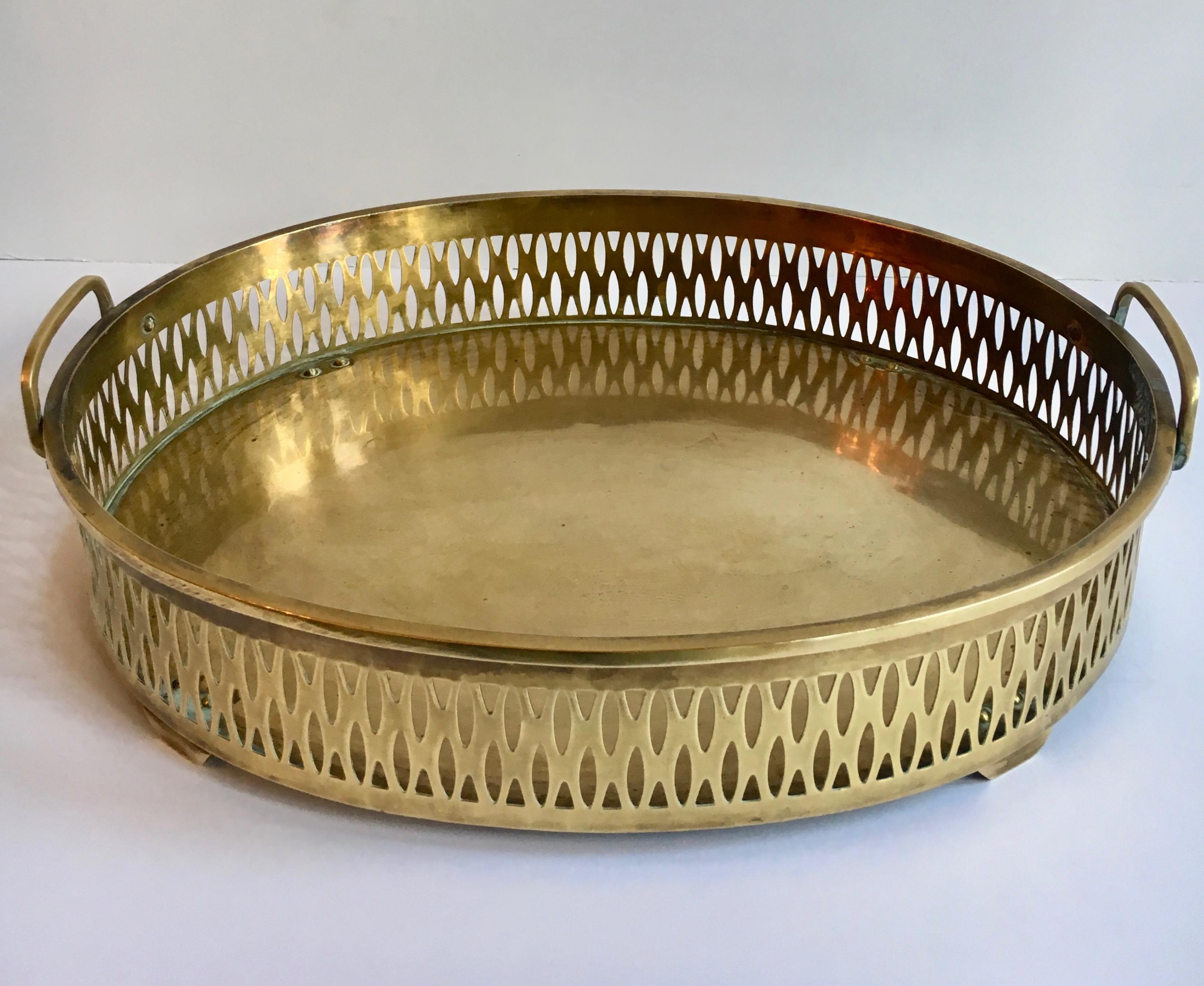 20th Century Oval Brass Tray with Deep Gallery Detail