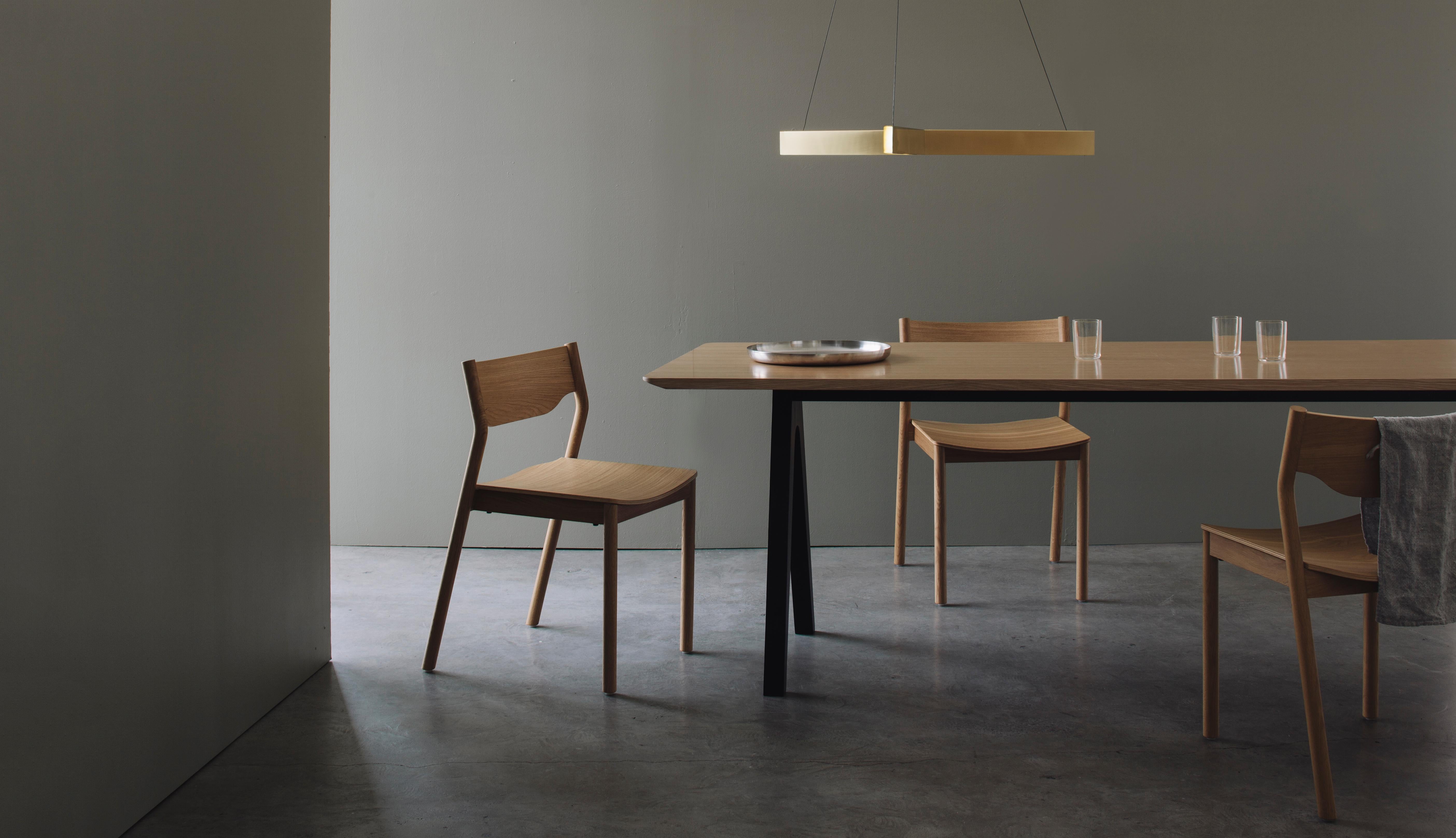 Postmoderno Lampada a sospensione Tri in ottone di Resident in vendita