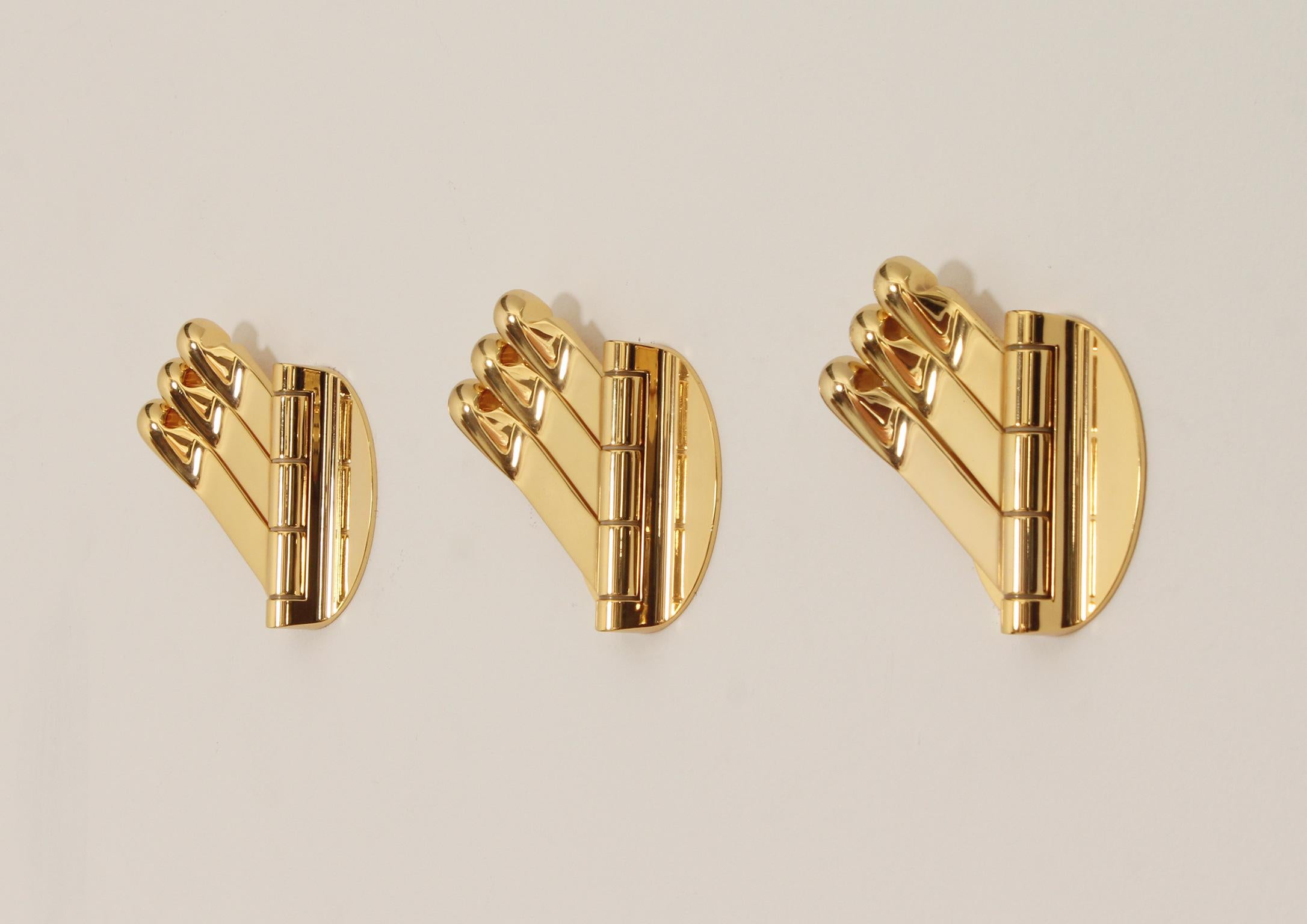 Brass Triple Folding WallCoats Racks, 1970's In Good Condition For Sale In Barcelona, ES