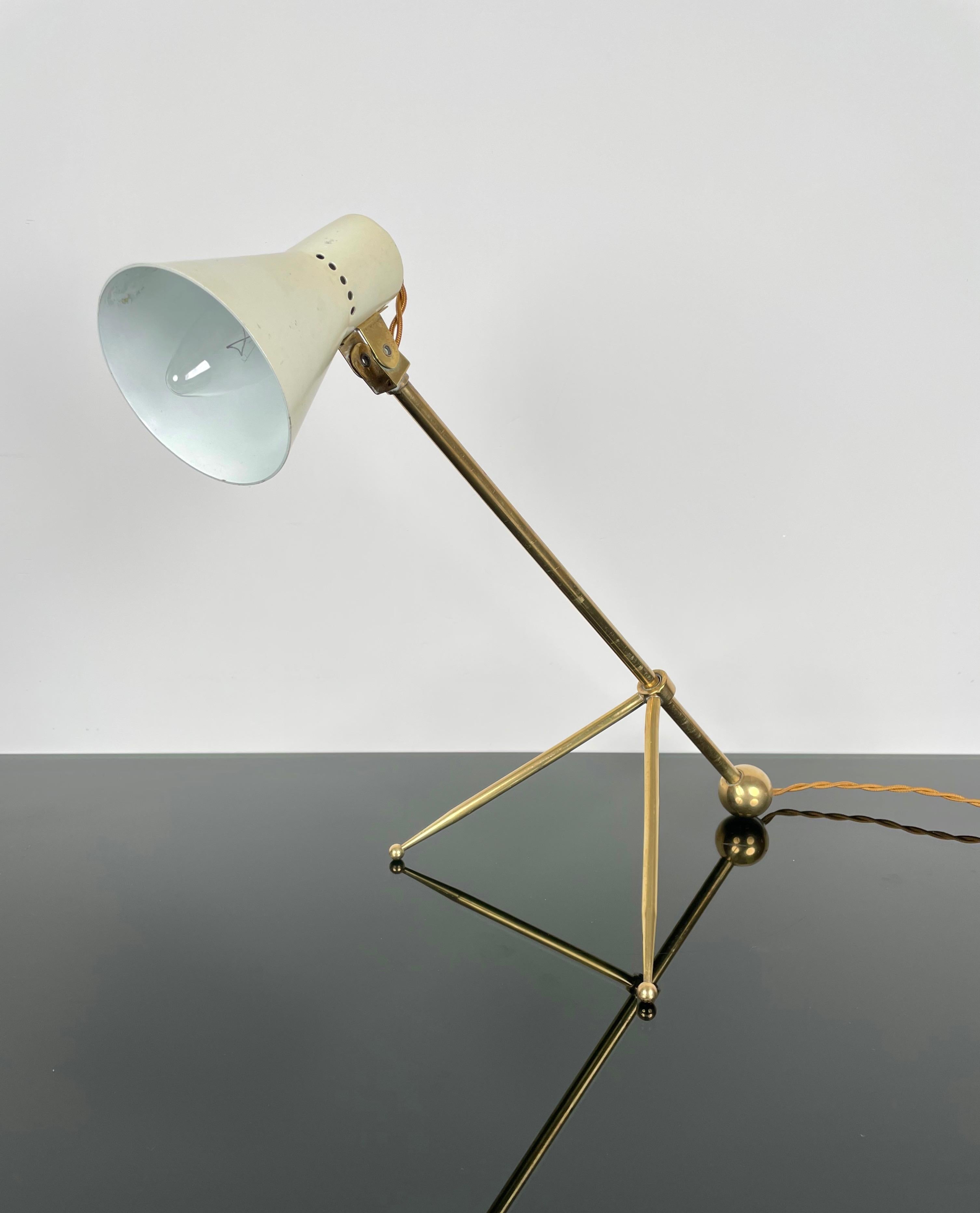 Italian Brass Tripod Desk Table Lamp Attributed to Stilnovo, Italy, 1950s
