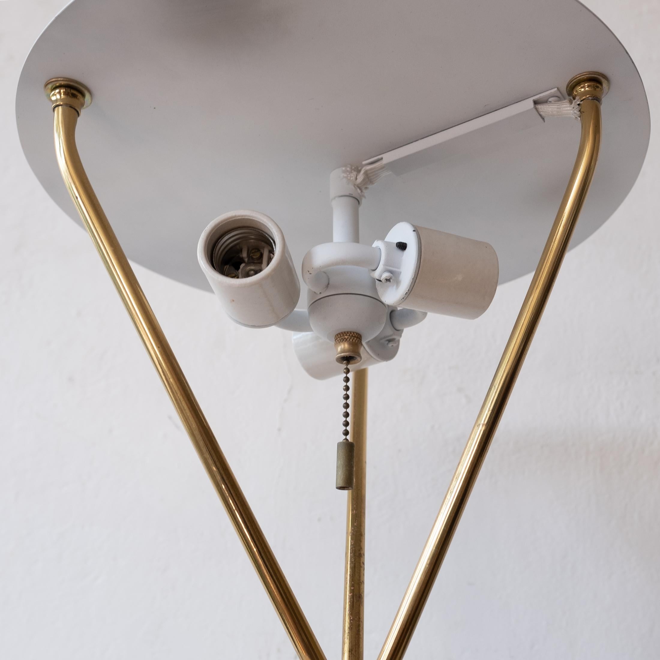 Brass Tripod Table Lamp by Robsjohn-Gibbings for Hansen 2