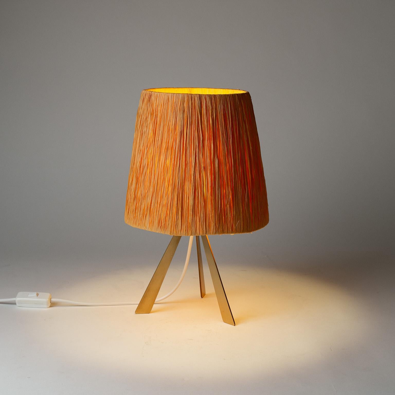 Brass Tripod Table Lamp with Raffia Shade, 1960s In Good Condition In Vienna, AT