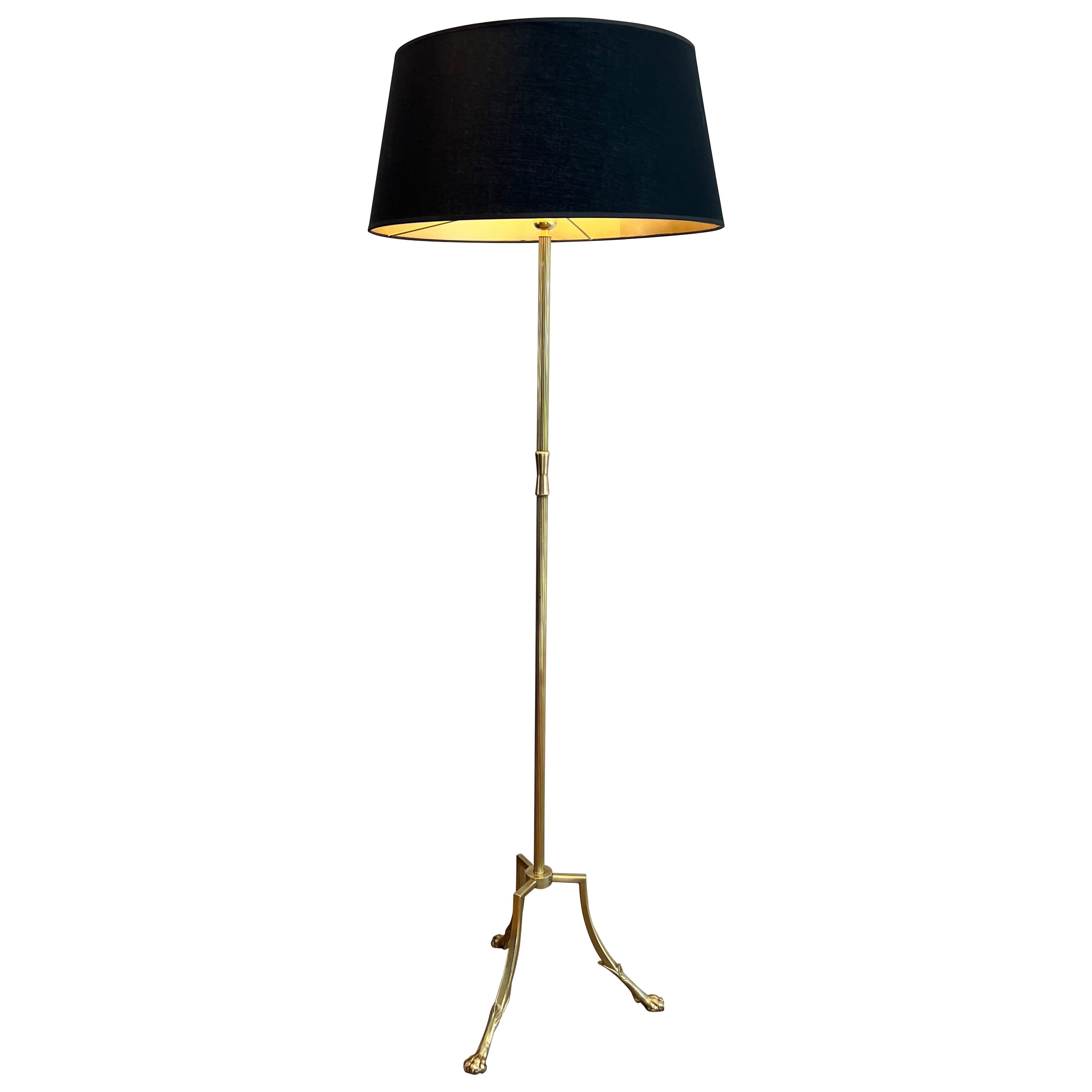 Lampada da terra Tripode in ottone con piedi ad artiglio di Maison Jansen