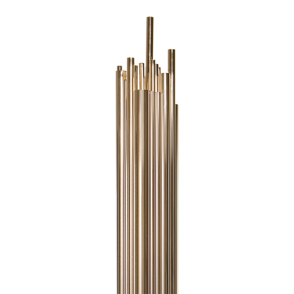 Floor lamp brass tubes with gold-plated
polished solid brass tubes. On matte black
finish steel base. 6 bulbs, lamp holder type
E27, max 40 watt. Bulbs not included.
Also available in matte black finish or in 
nickel finish. Also available in