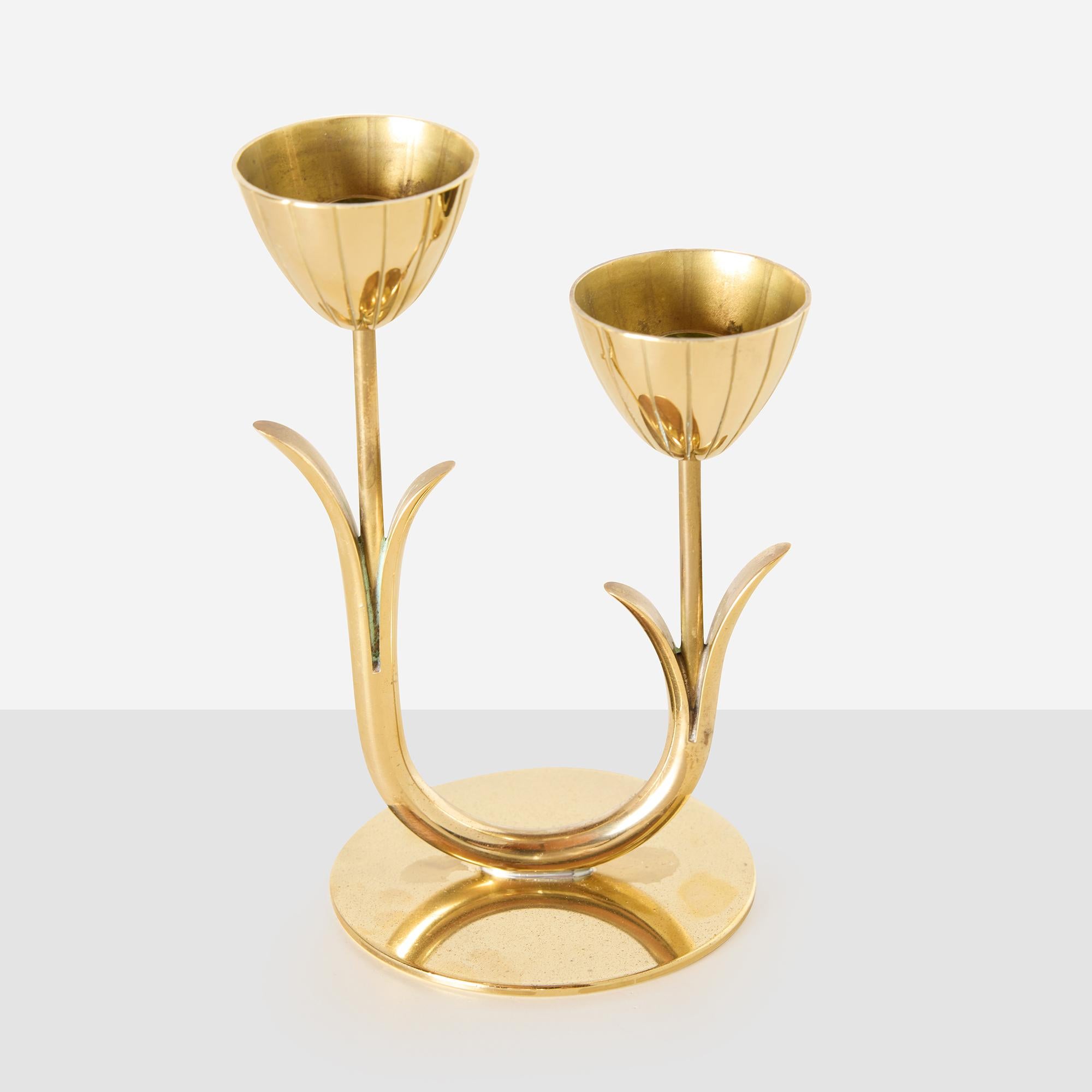 Moderno Portacandele Tulipano in ottone di Gunnar Ander in vendita