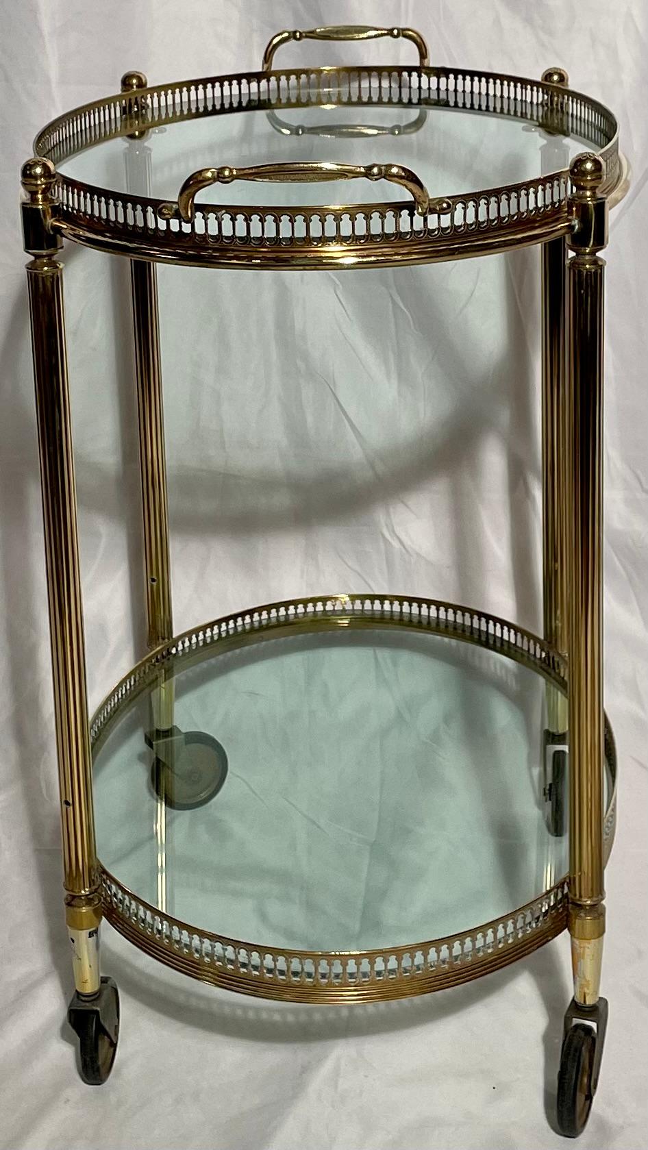 Brass Two-Tier Drink Cart In Good Condition For Sale In New Orleans, LA