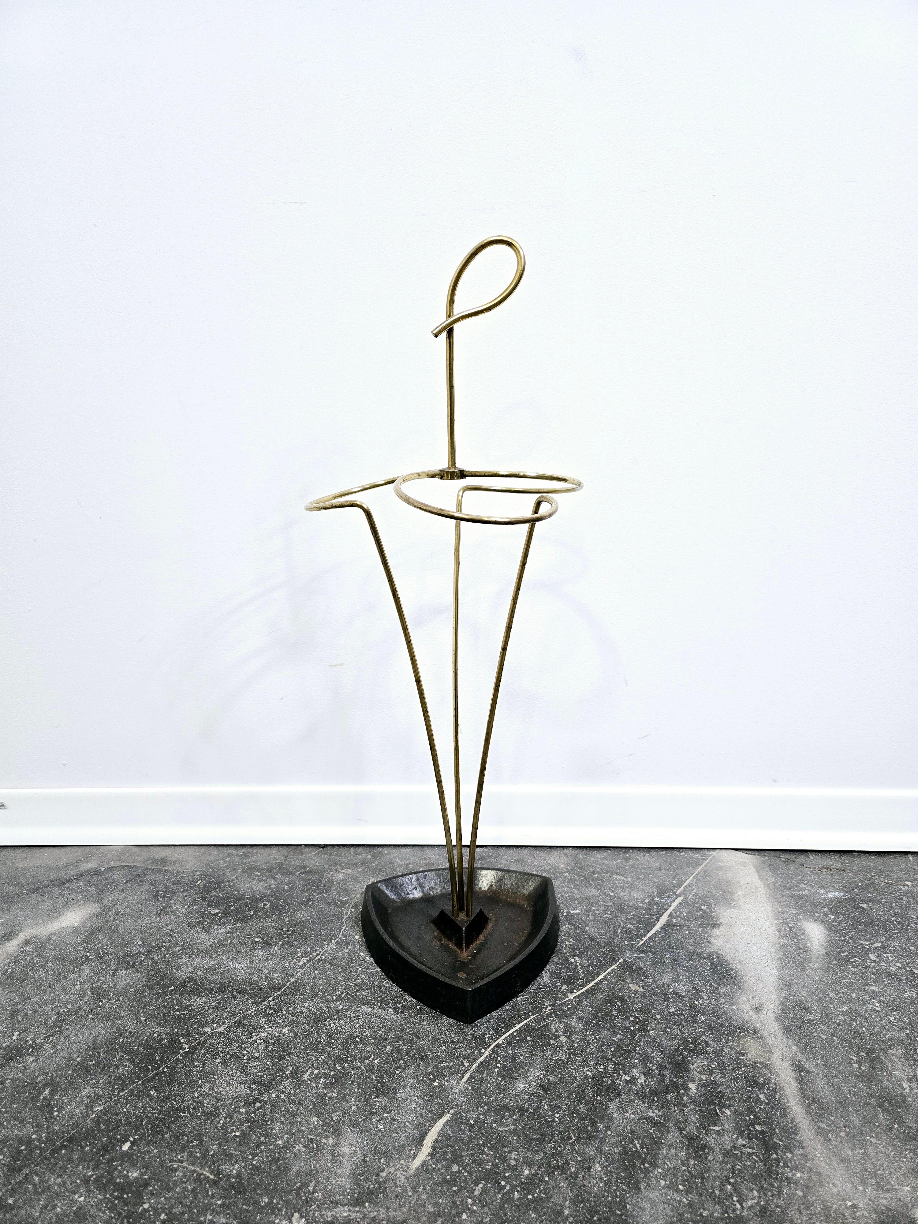 Umbrella Stand aus Messing 1950s im Angebot 5