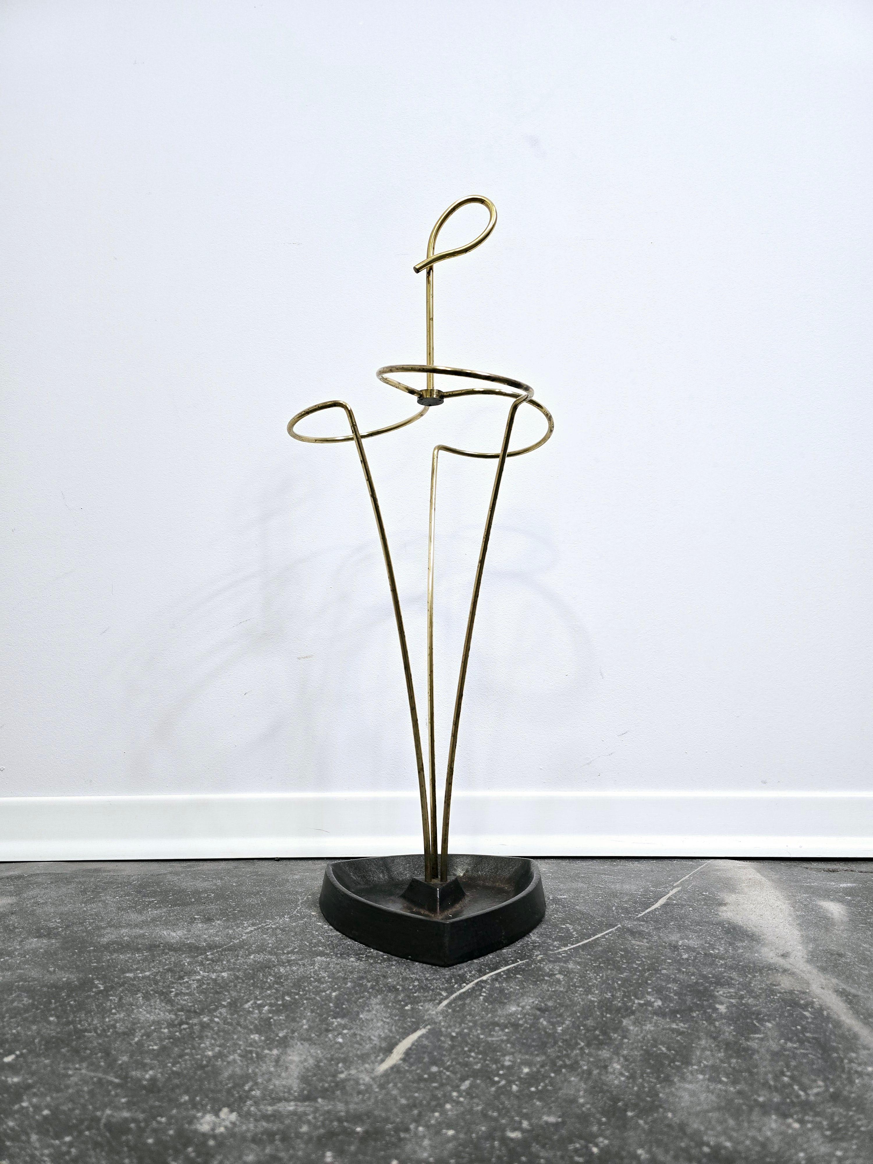 Umbrella Stand aus Messing 1950s im Angebot 3