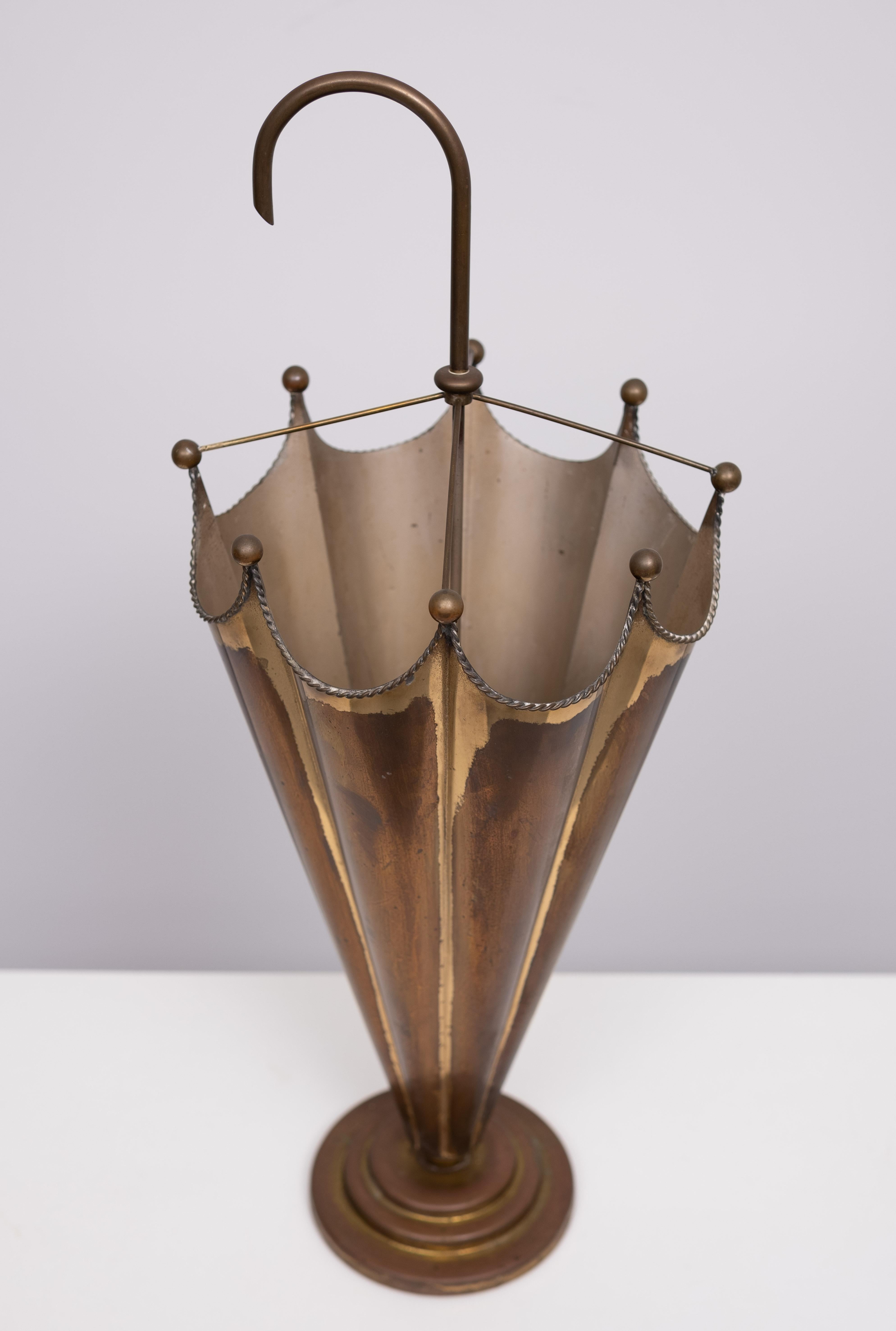 Mid-Century Modern Parapluie en laiton Porte-parapluie  1950s  France en vente
