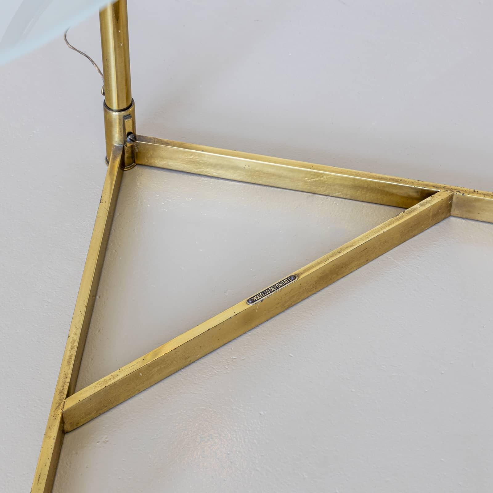 XX secolo Tavolo da toilette in ottone, marcato 