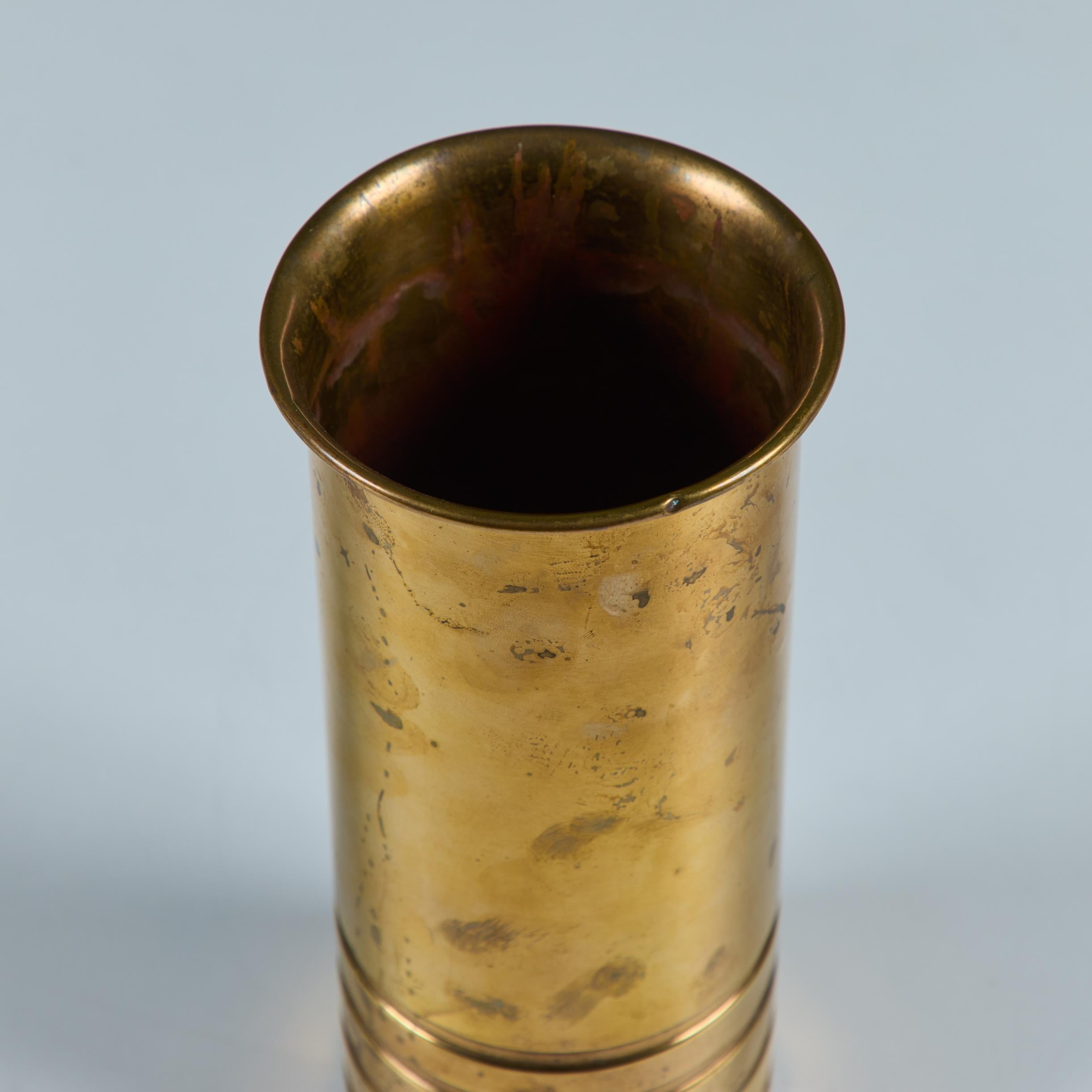 Vaso in ottone di Walter Von Nessen per Chase in vendita 1