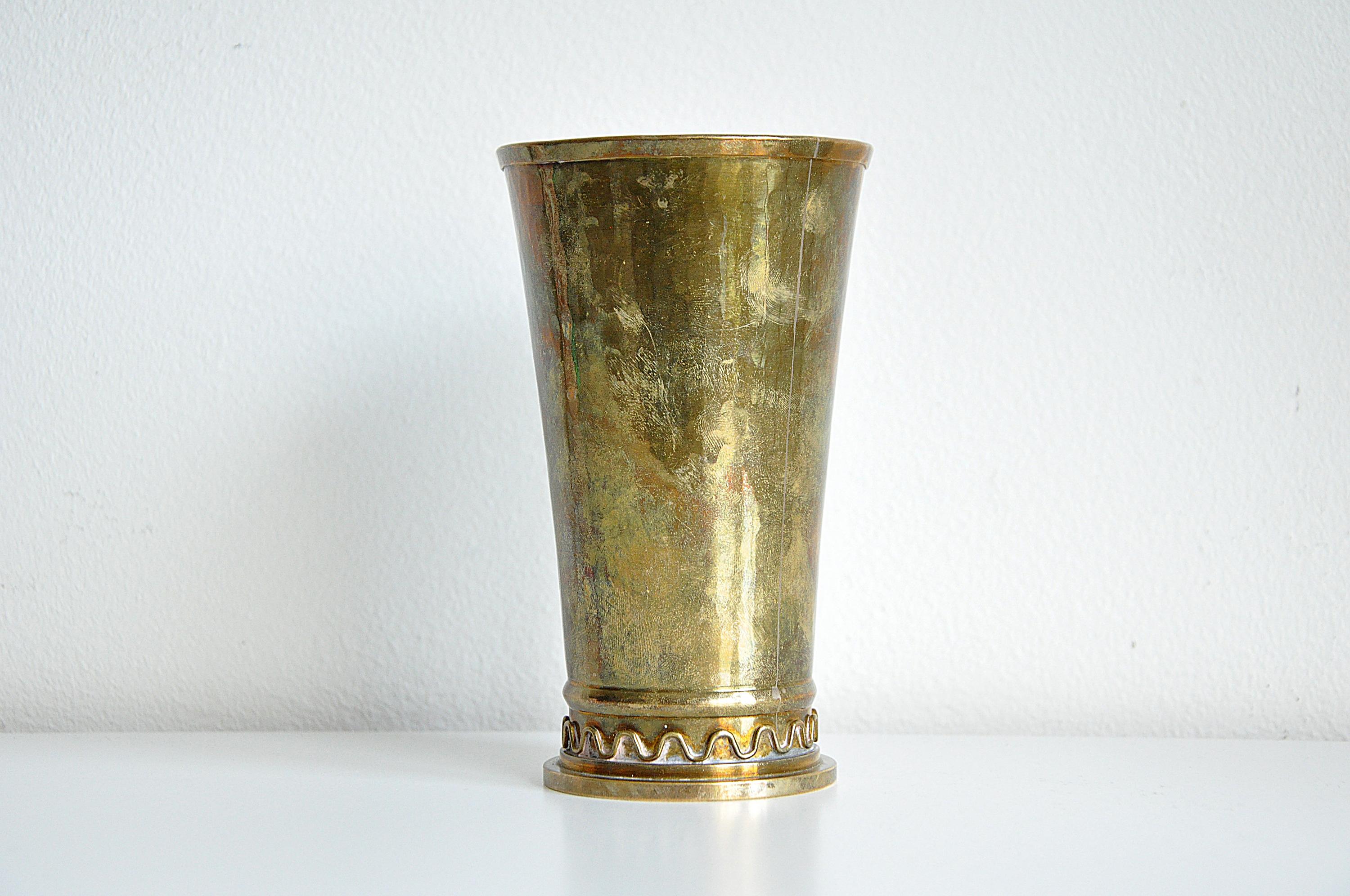 Beautiful vase by Lars Holmström, produced in his own workshop in Arvika, Sweden, ca 1950's. Made of brass.