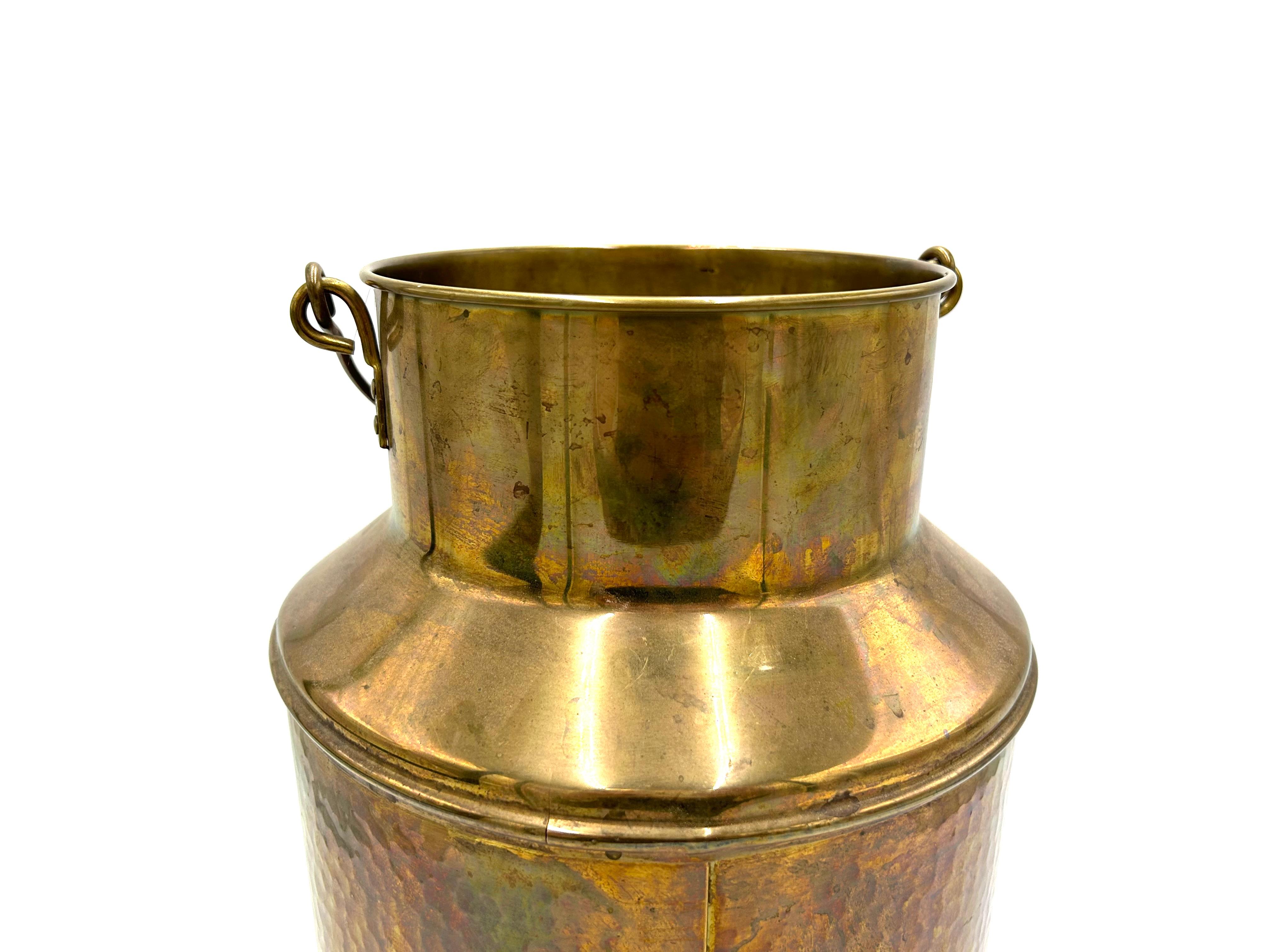 Brass Vessel with a Handle For Sale 3