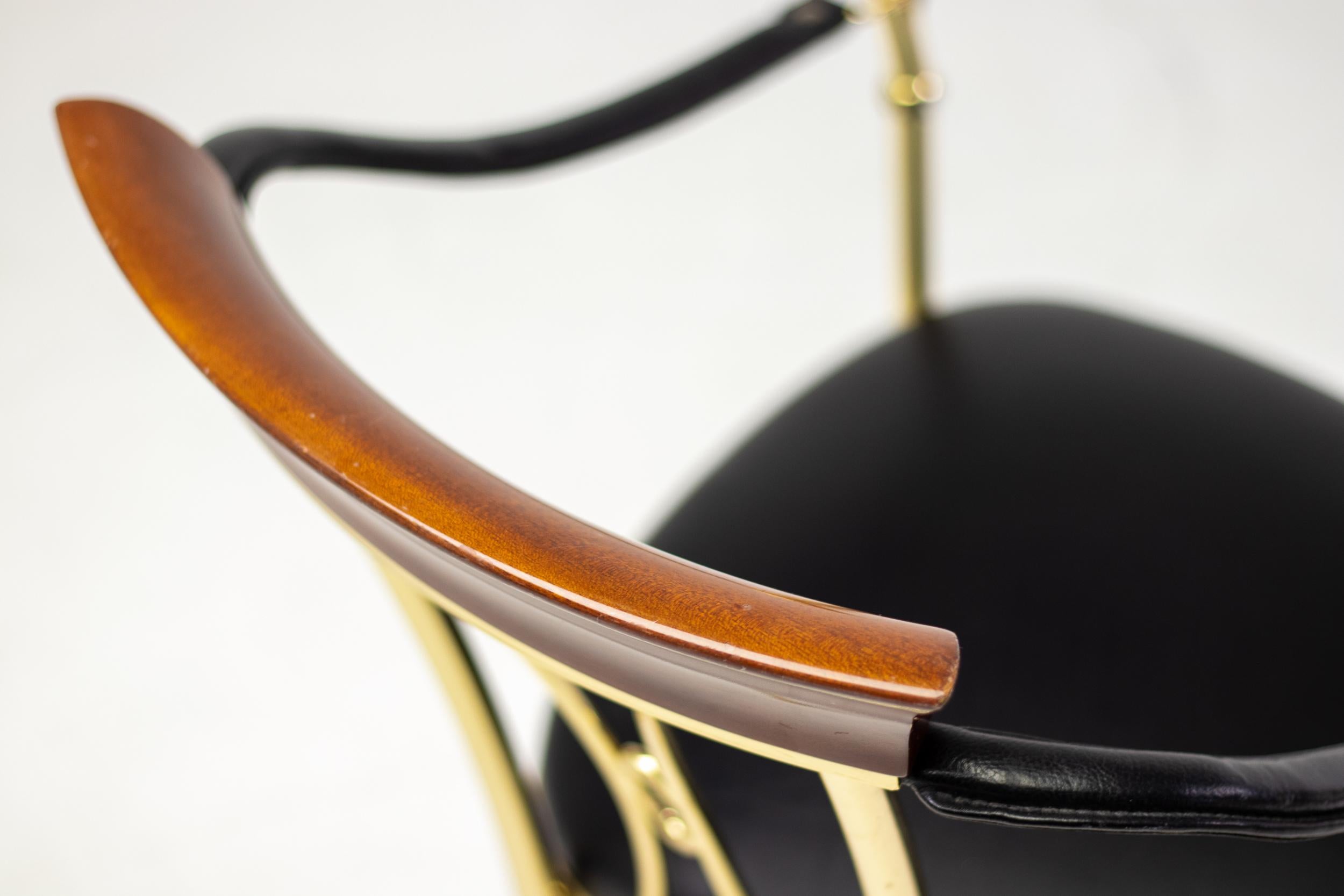 Brass Vidal Grau Swan Chair In Good Condition For Sale In Dronten, NL