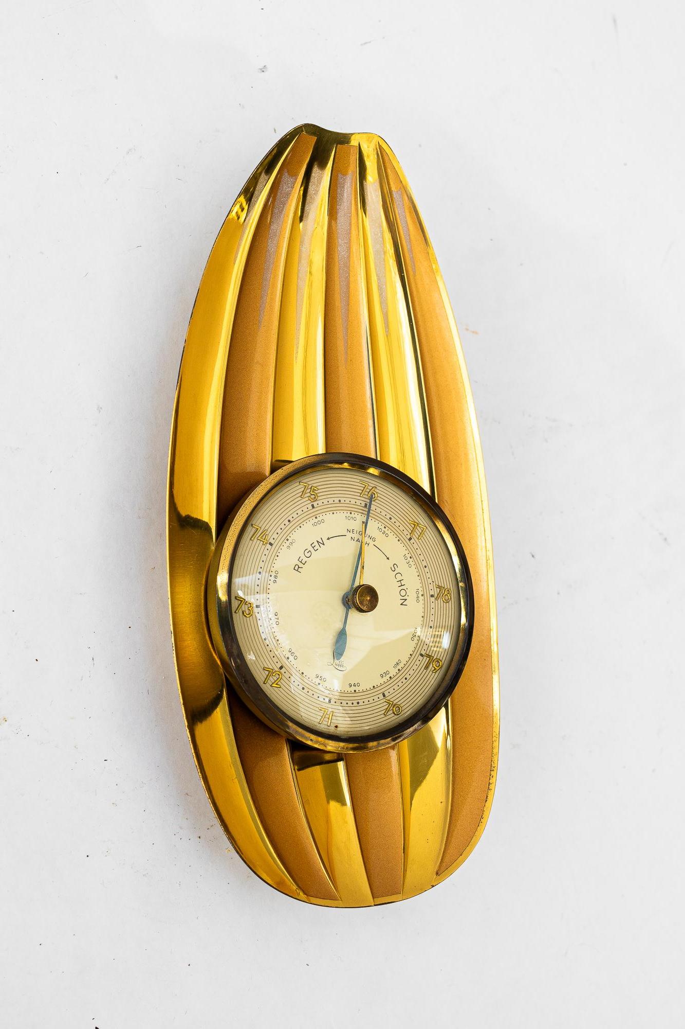 Messing Wandbarometer Wien um 1960er Jahre (Moderne der Mitte des Jahrhunderts) im Angebot