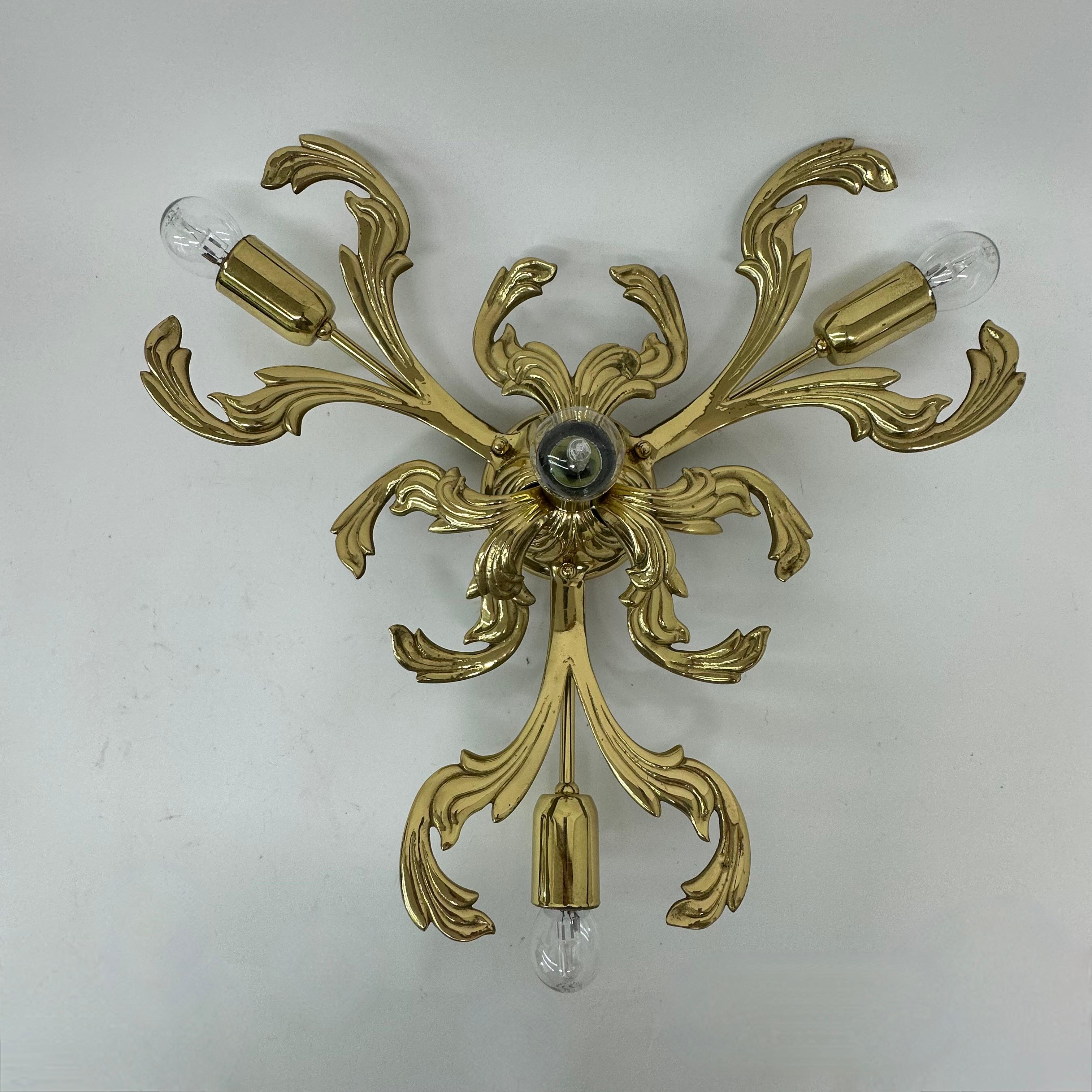 Lampada da parete/soffitto in ottone di C.S.A. Italy , anni '70 in vendita 4