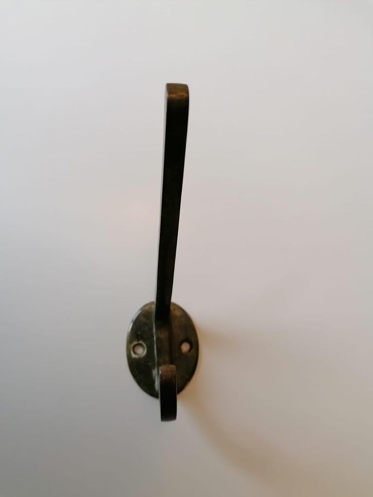 Ganci da parete in ottone degli anni '30 in vendita 4