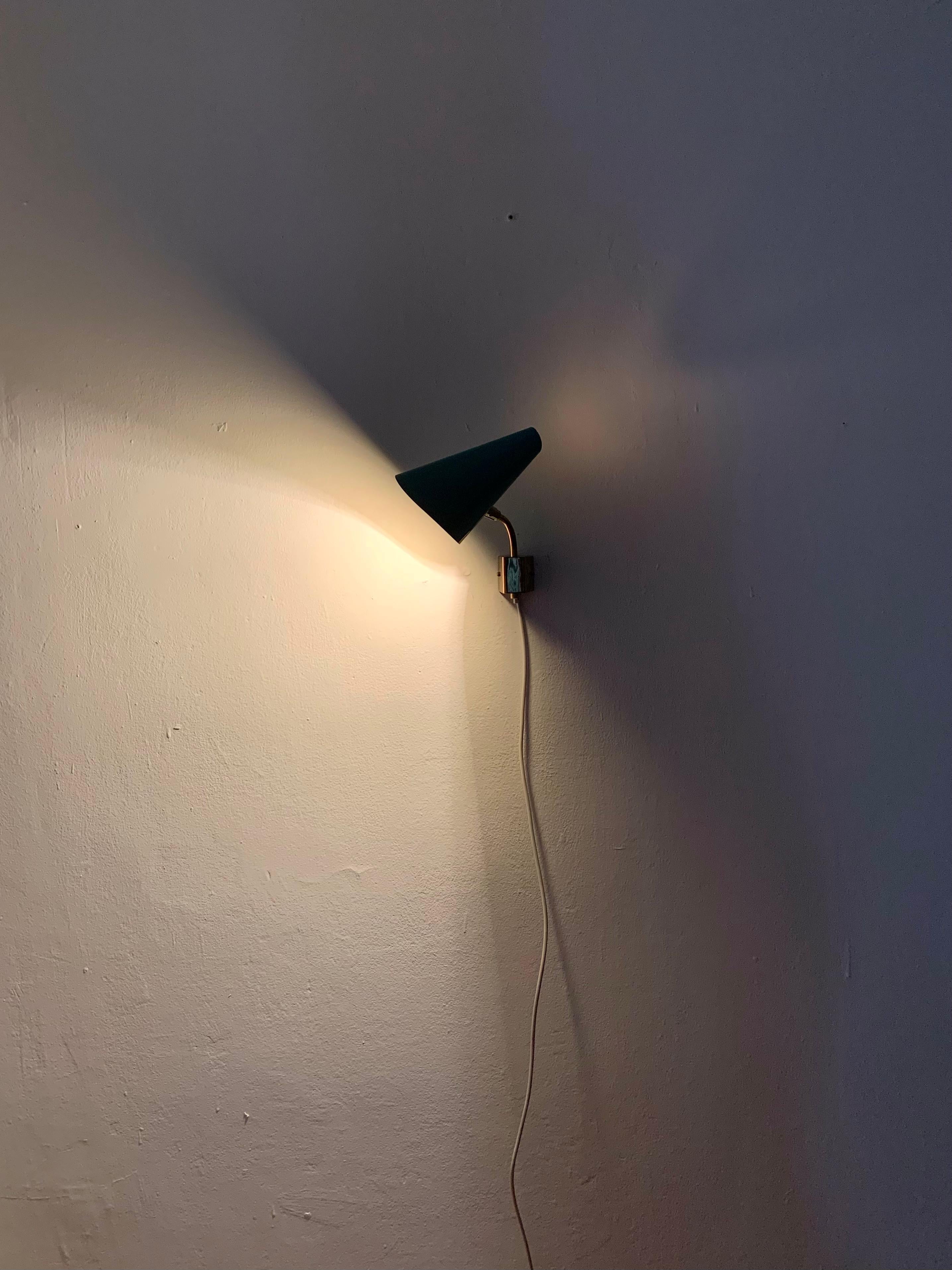 Lámpara de pared de latón by Erco en venta 3