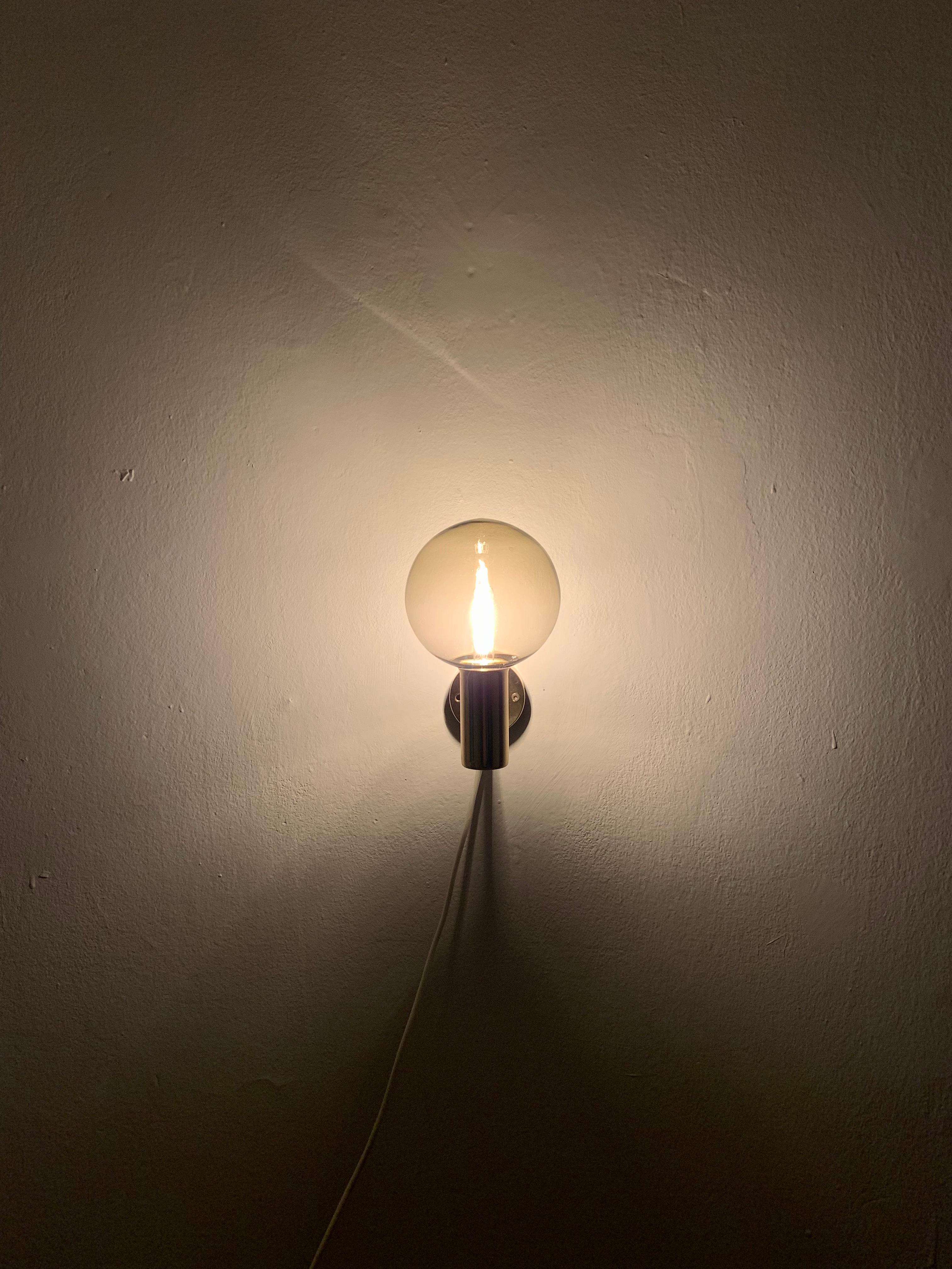Lámpara de pared de latón de Hans Agne Jakobsson en venta 1