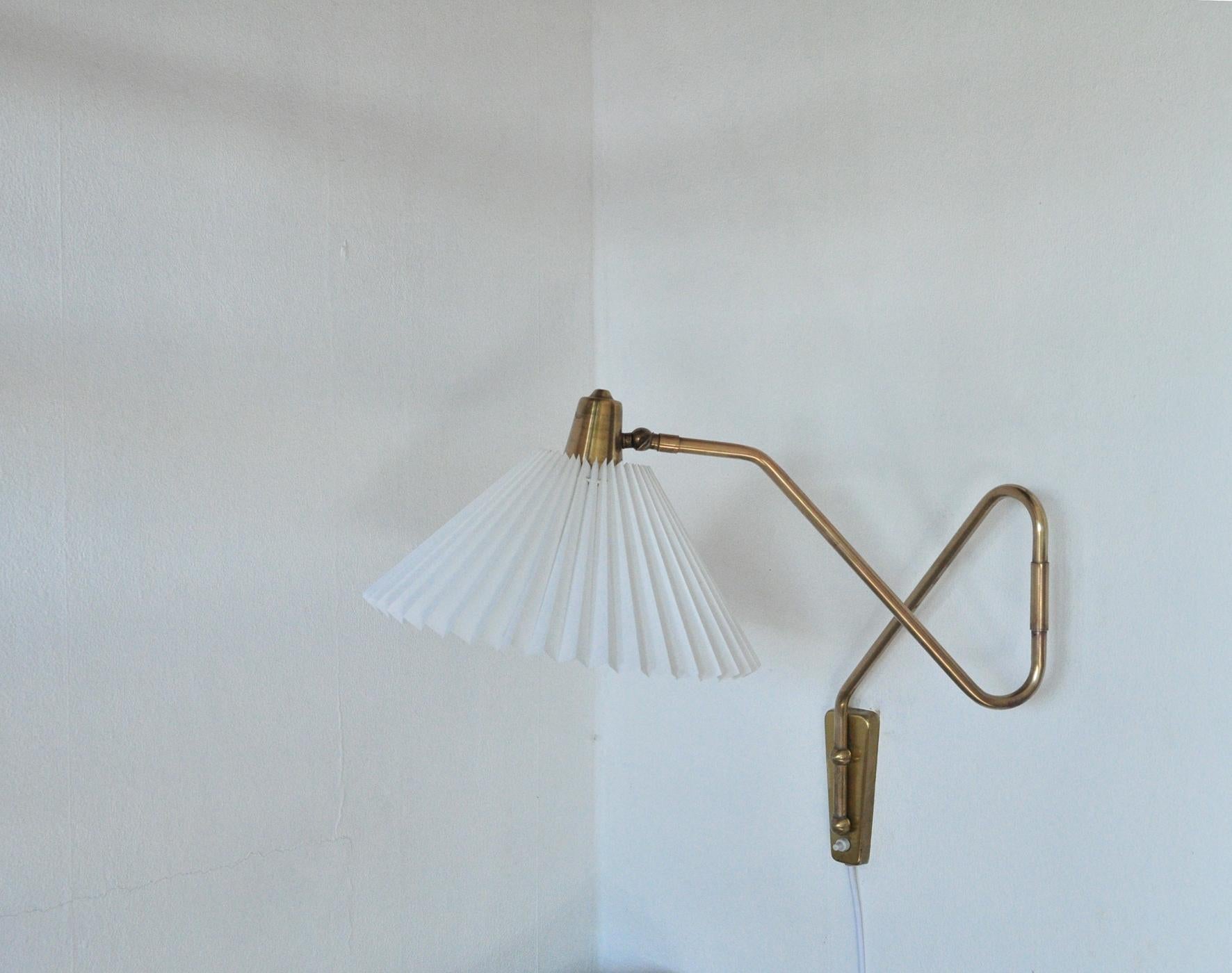 Brass Wall Lamp by Norwegian Astra in the 1950s In Good Condition In Vordingborg, DK