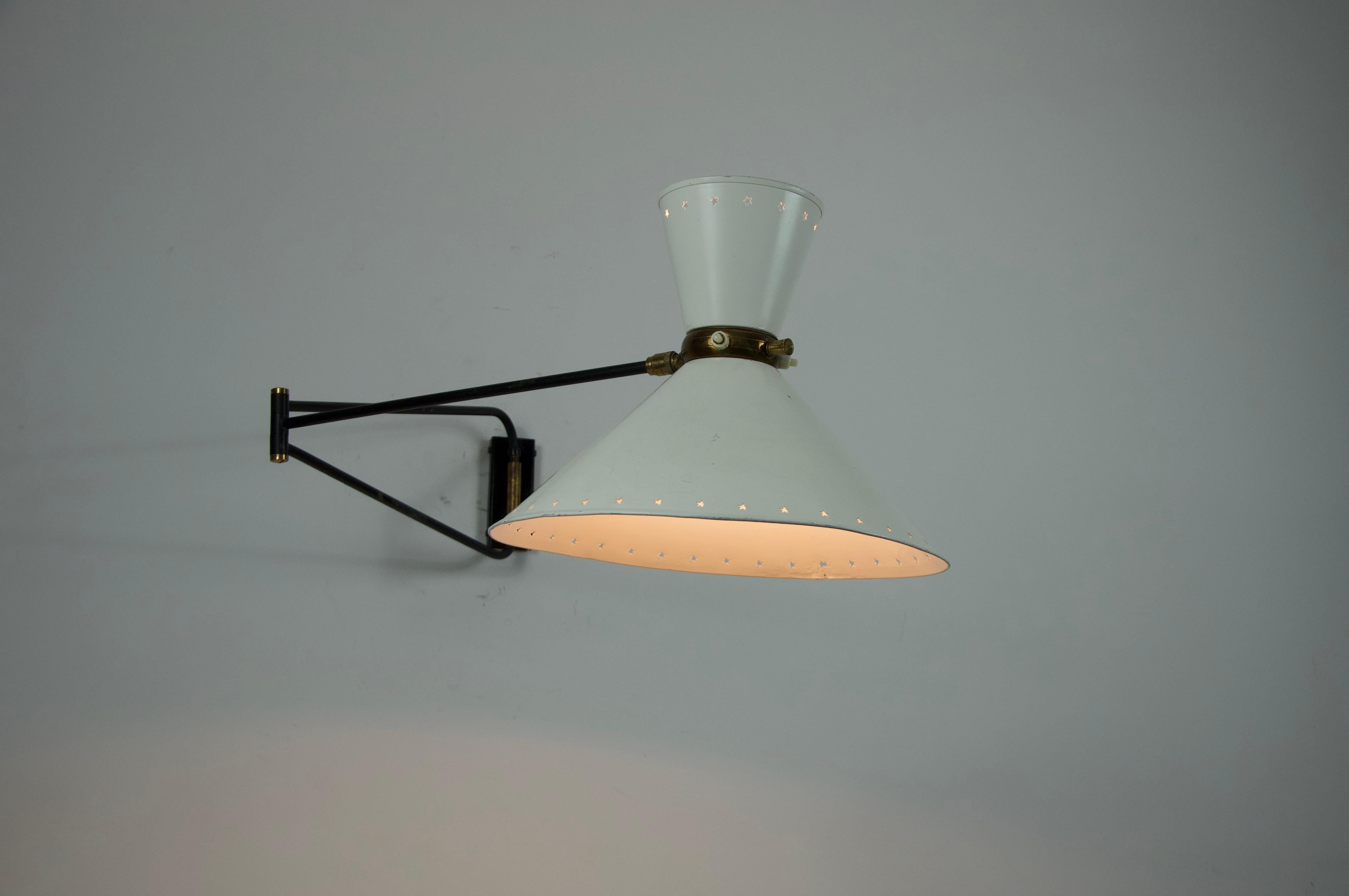 Lámpara de pared de latón de Rene Mathieu para Maison Lunel, 1960, Francia en venta 3