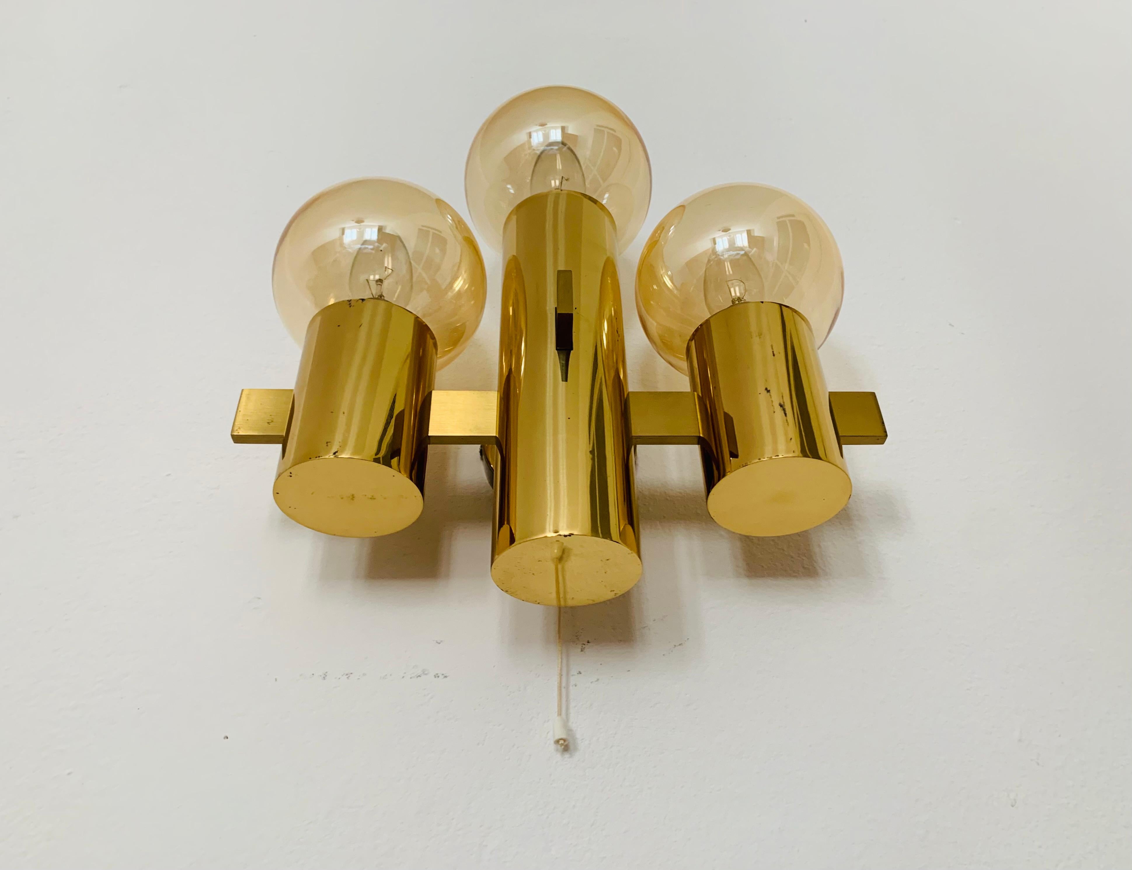 Brass Wall Lamp For Sale 1