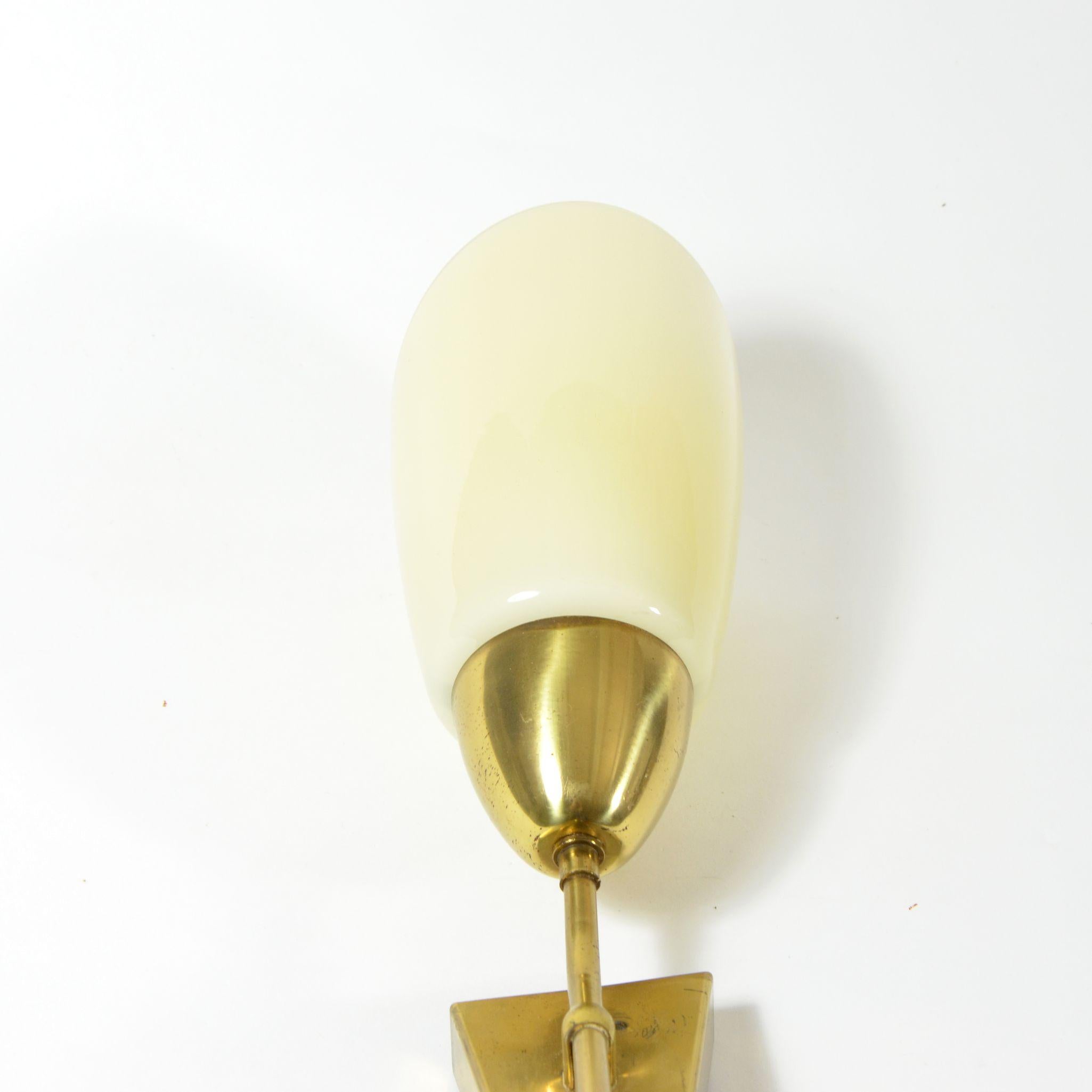 Brass Wall Lamp with Vanilla Lamp-Shade, Czechoslovakia, 1960s For Sale 1