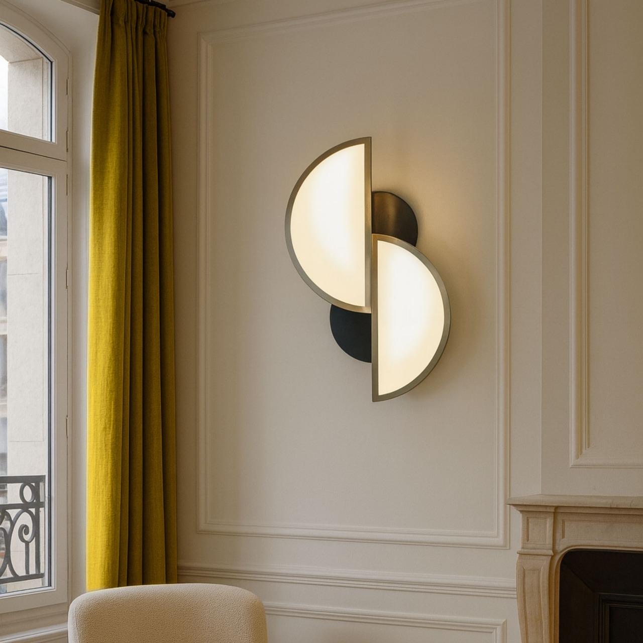 Andrée 1 Aplique : Latón patinado y Cristal esmerilado Vidrio en venta