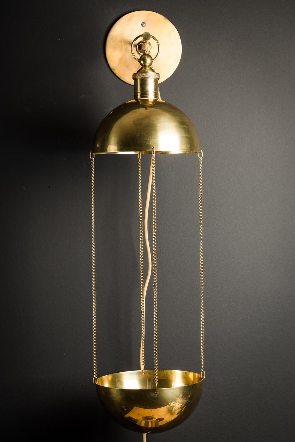 Brass Wall Light French Design and Art Deco Style (Messing)